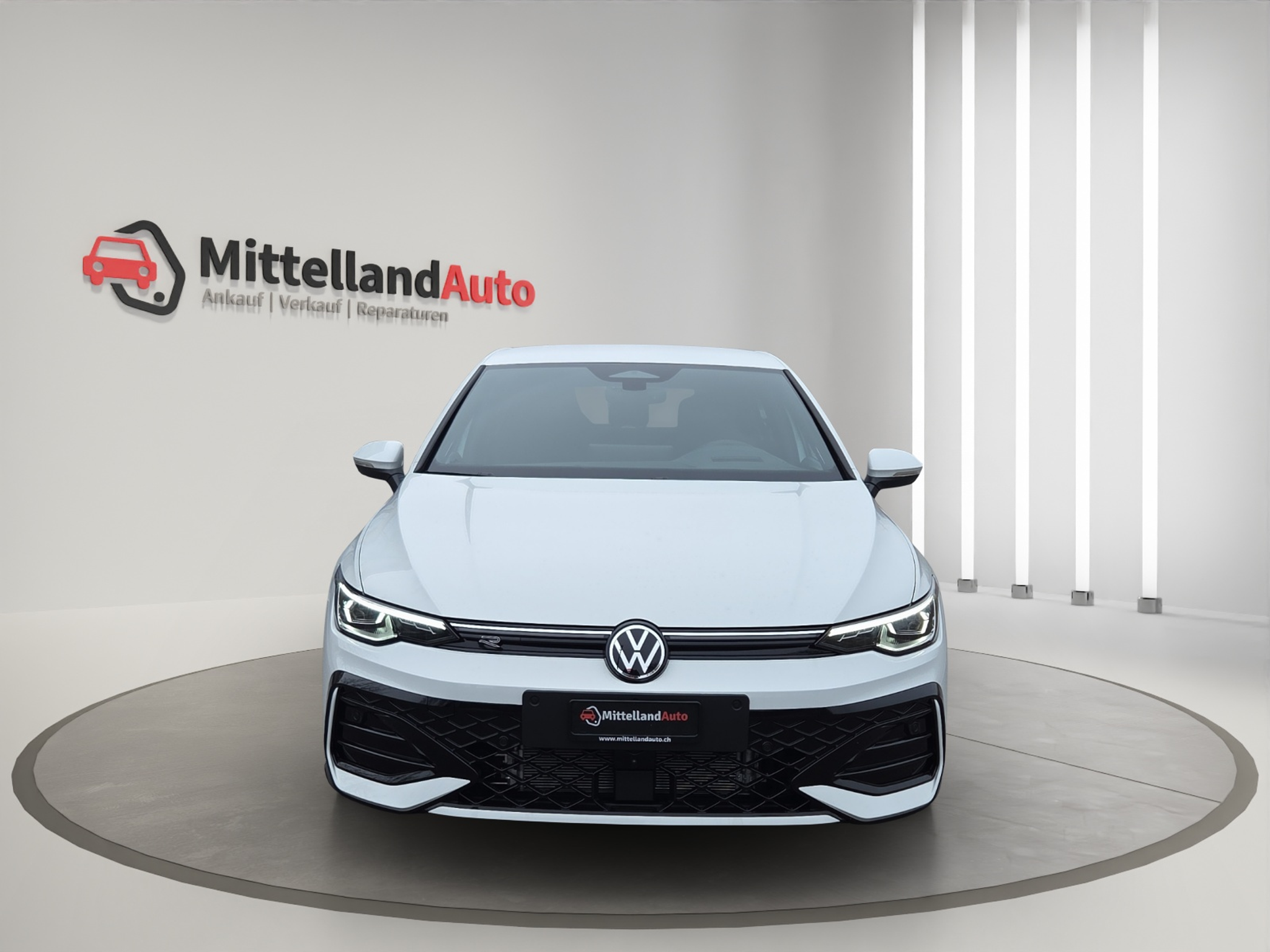 listing desktop thumbnail image 1