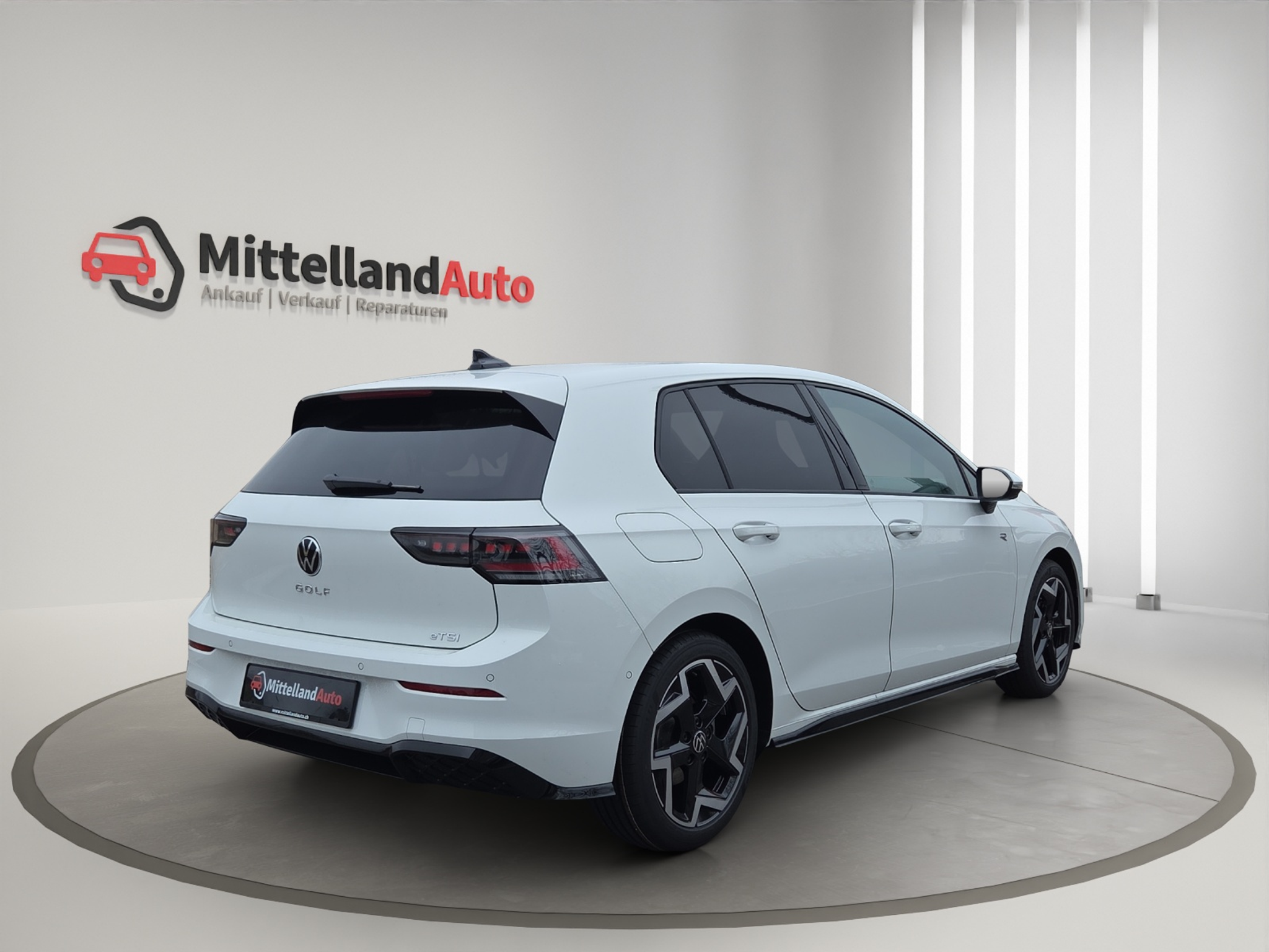 listing desktop thumbnail image 11