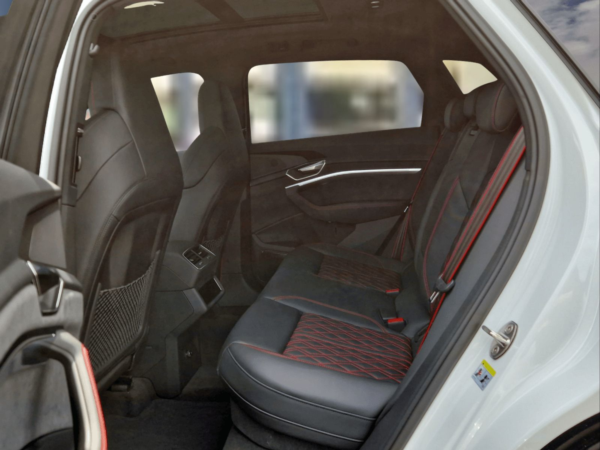 listing desktop thumbnail image 9