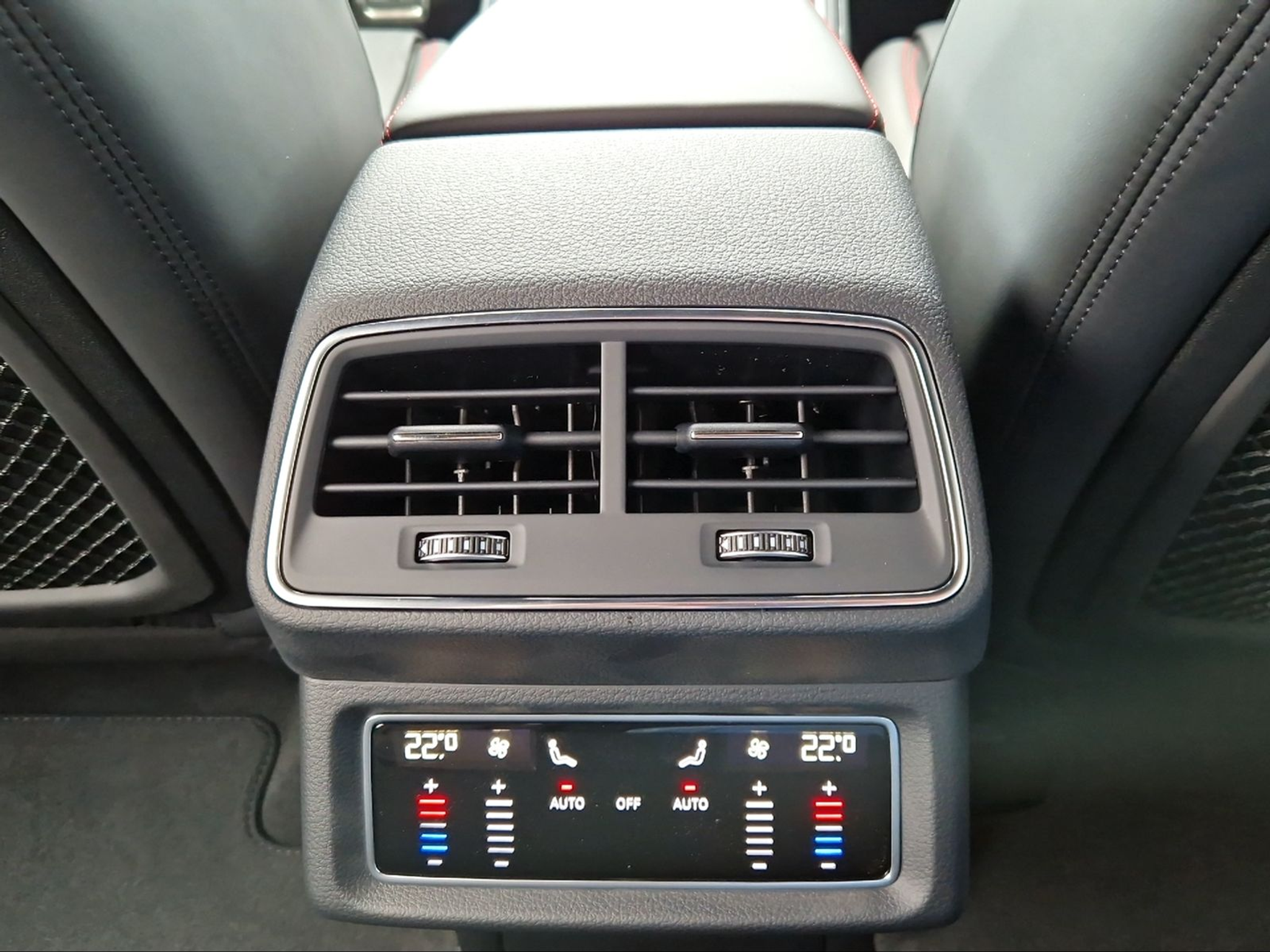 listing desktop thumbnail image 17