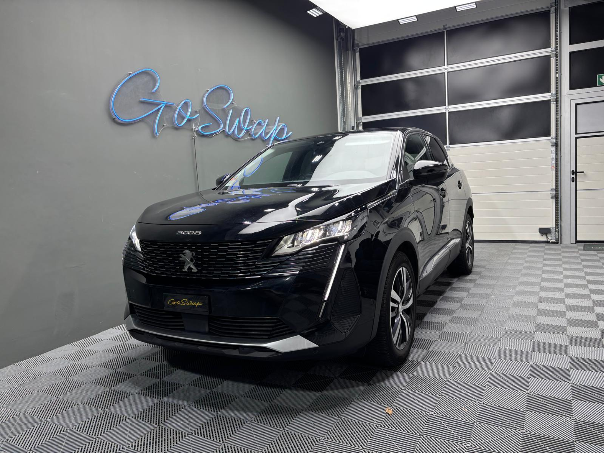 listing desktop thumbnail image 6