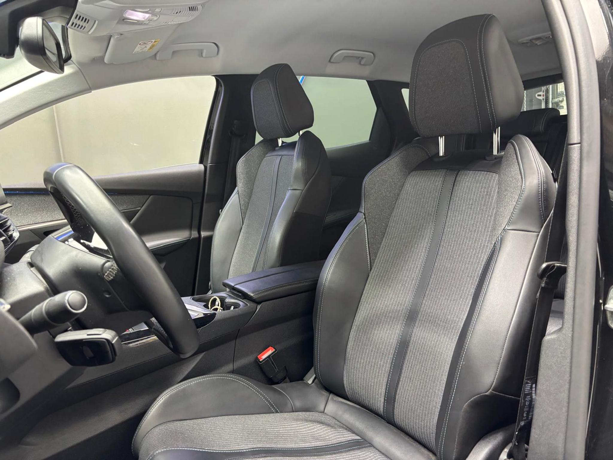 listing desktop thumbnail image 10