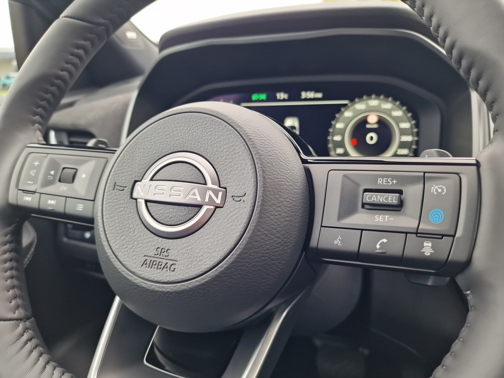 listing desktop thumbnail image 14