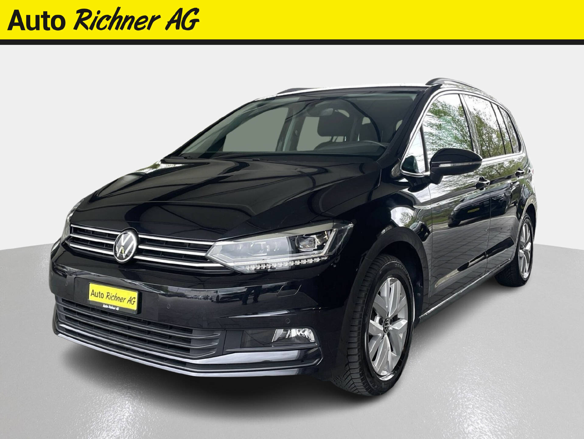 listing desktop thumbnail image 1