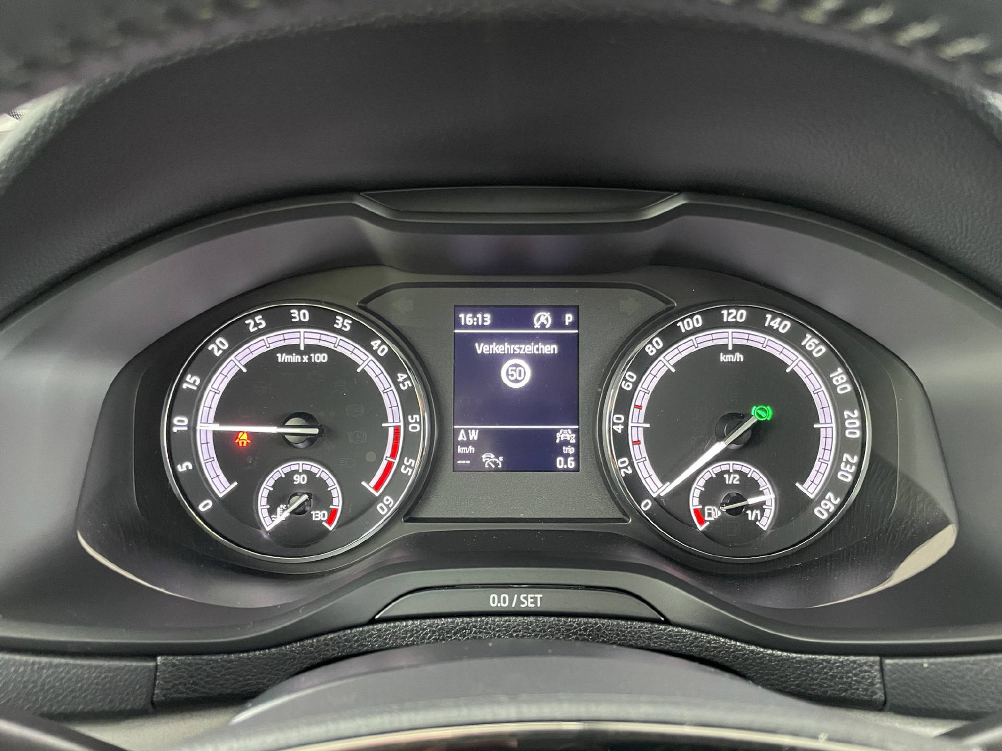 listing desktop thumbnail image 8