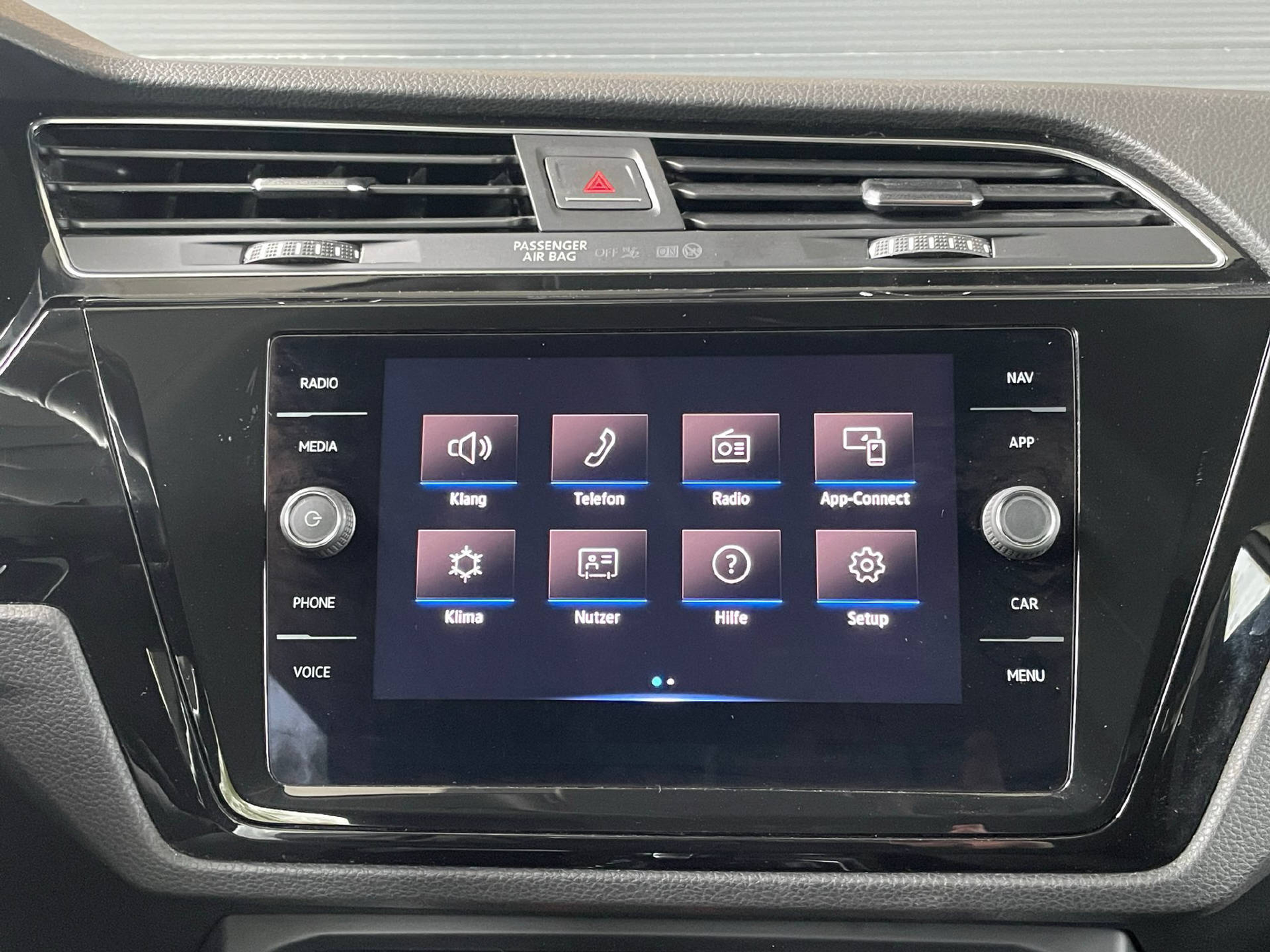 listing desktop thumbnail image 12