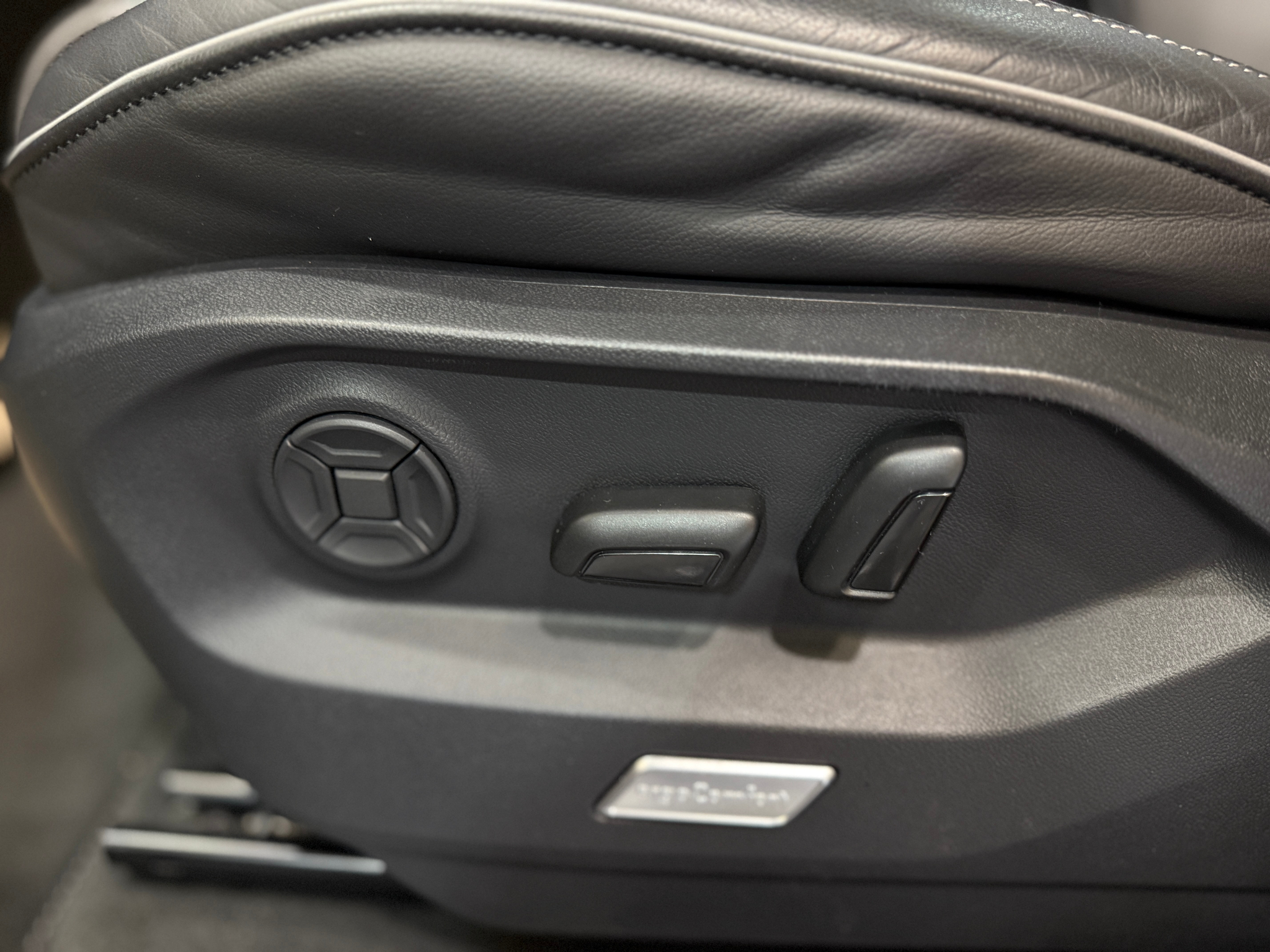 listing desktop thumbnail image 9