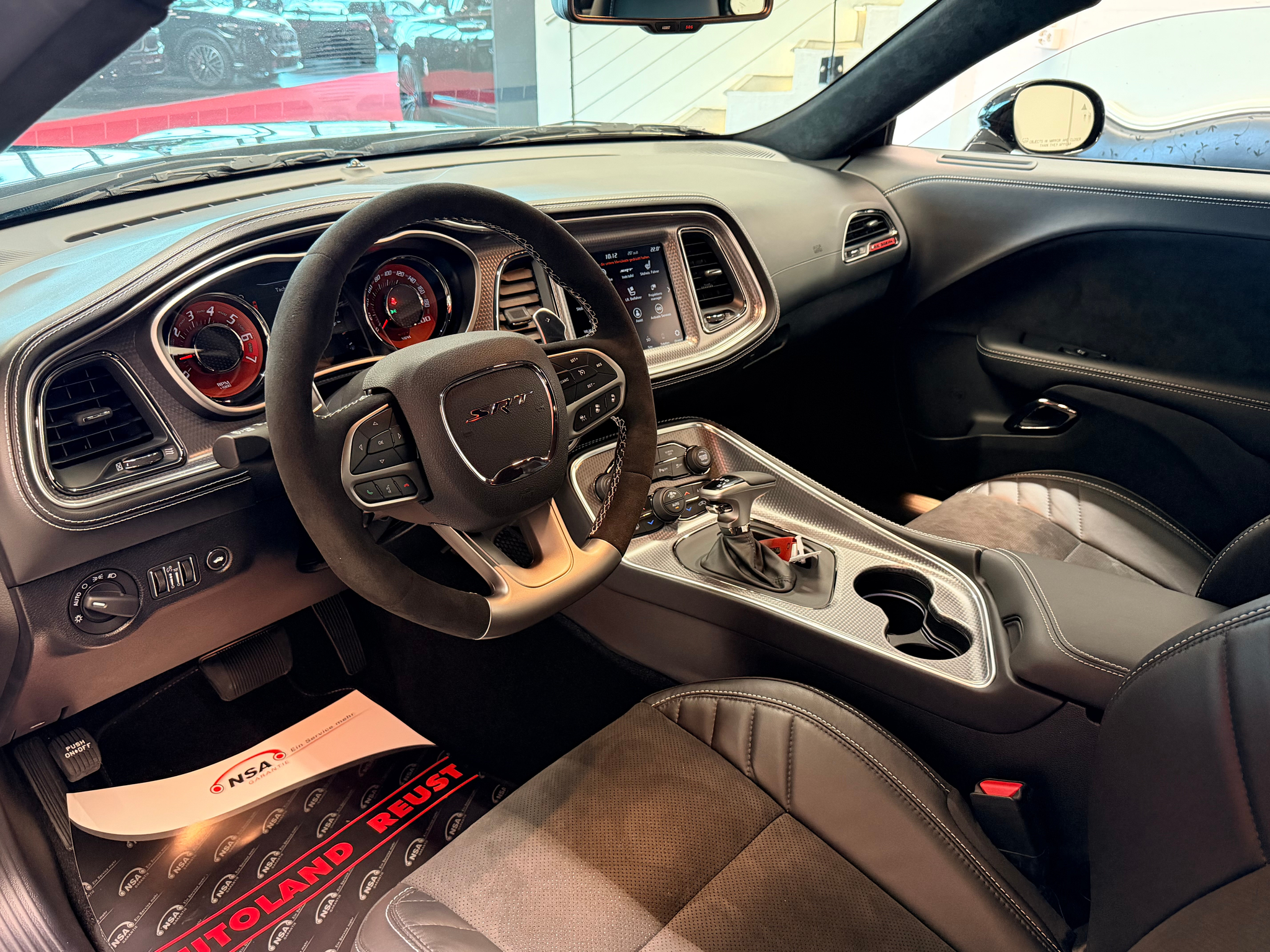 listing desktop thumbnail image 12