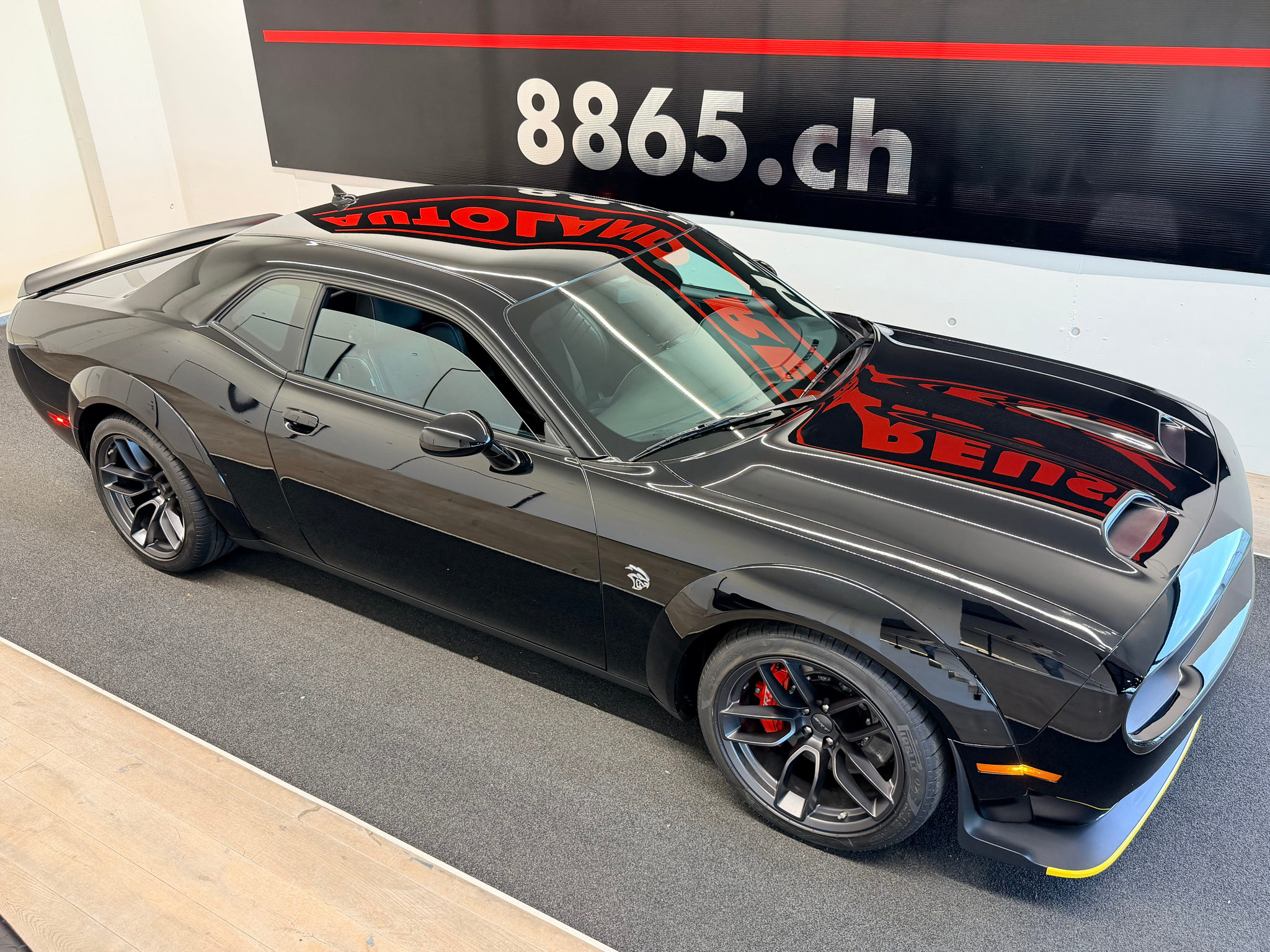 listing desktop thumbnail image 4