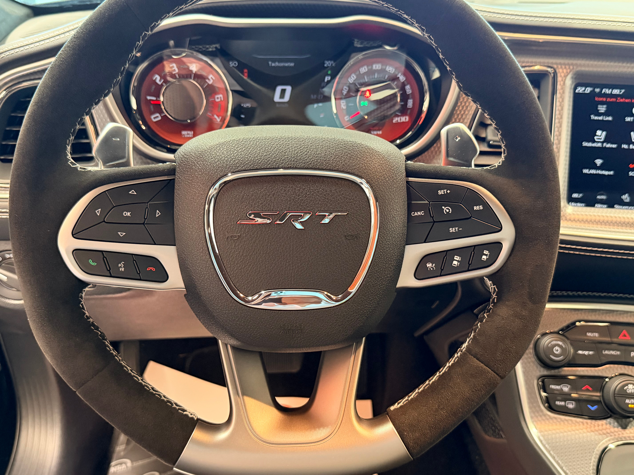 listing desktop thumbnail image 26