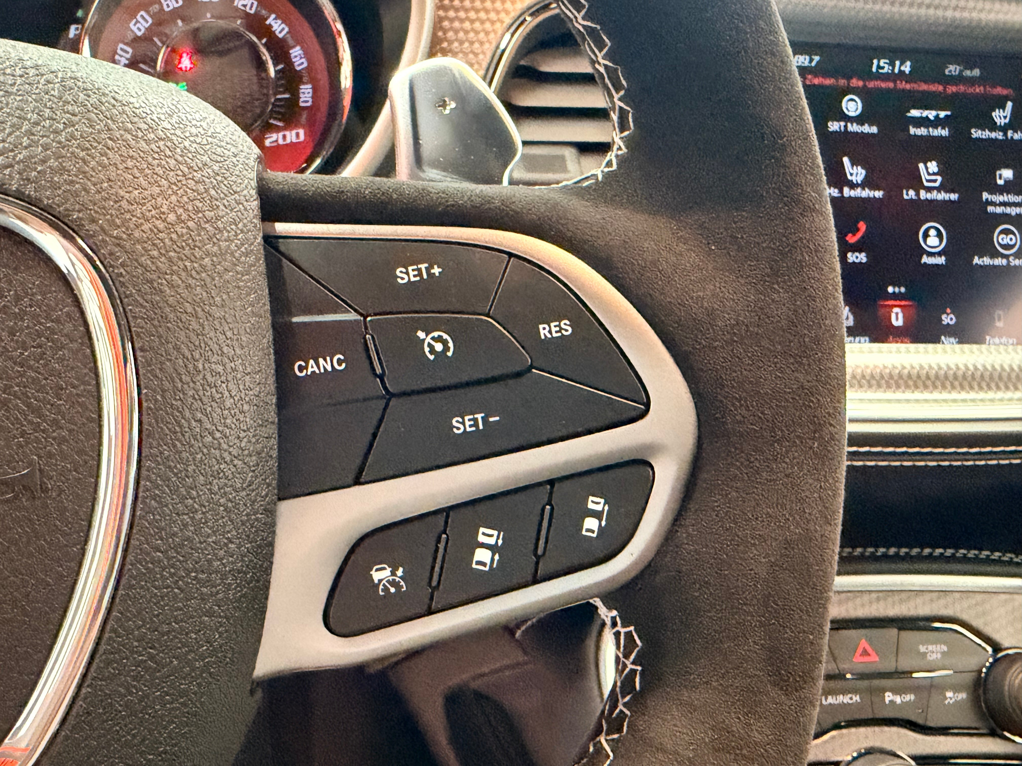 listing desktop thumbnail image 28