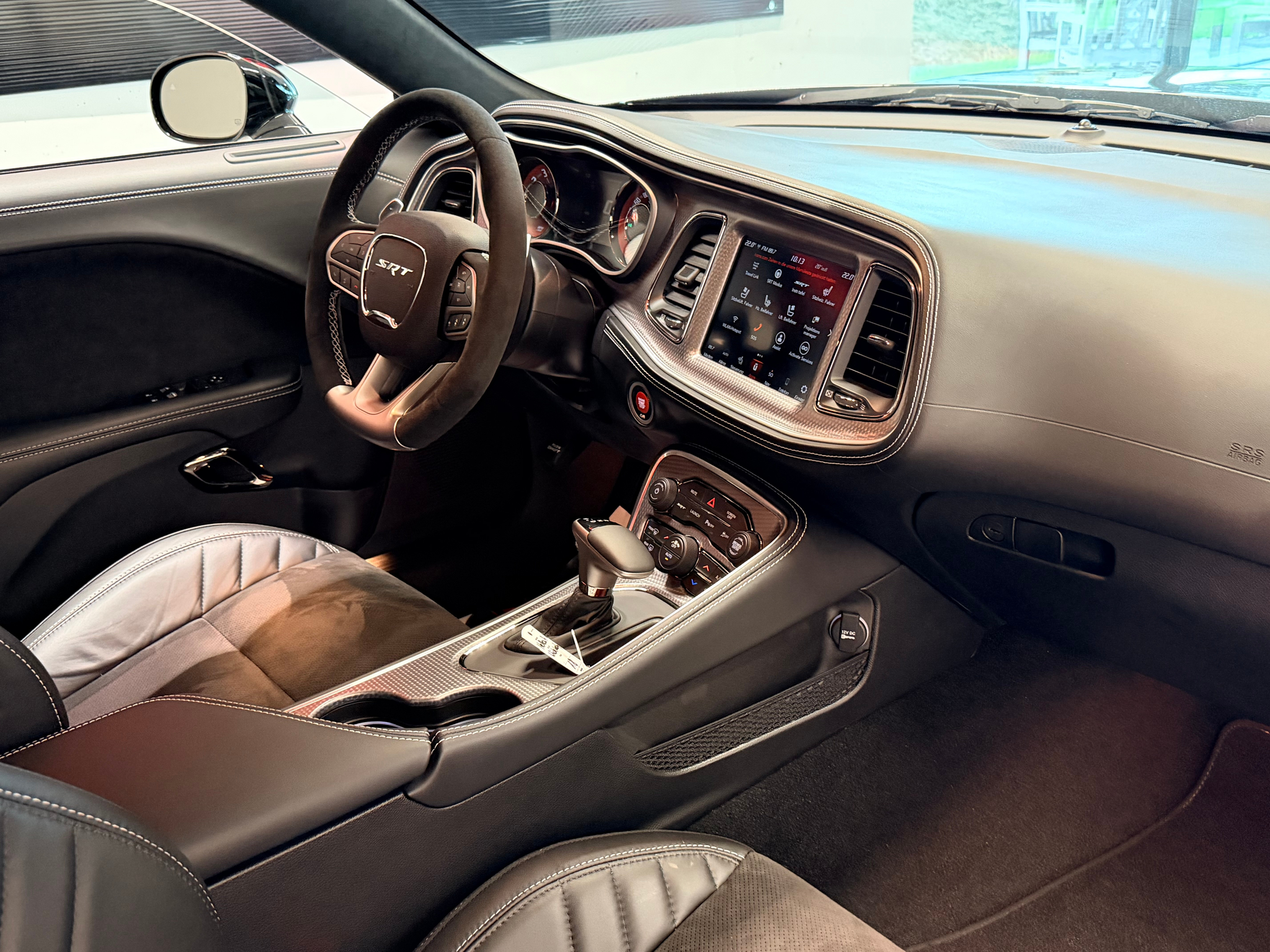 listing desktop thumbnail image 19