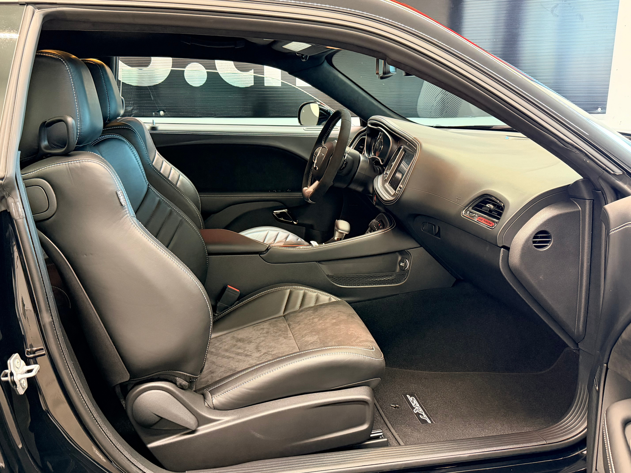 listing desktop thumbnail image 21