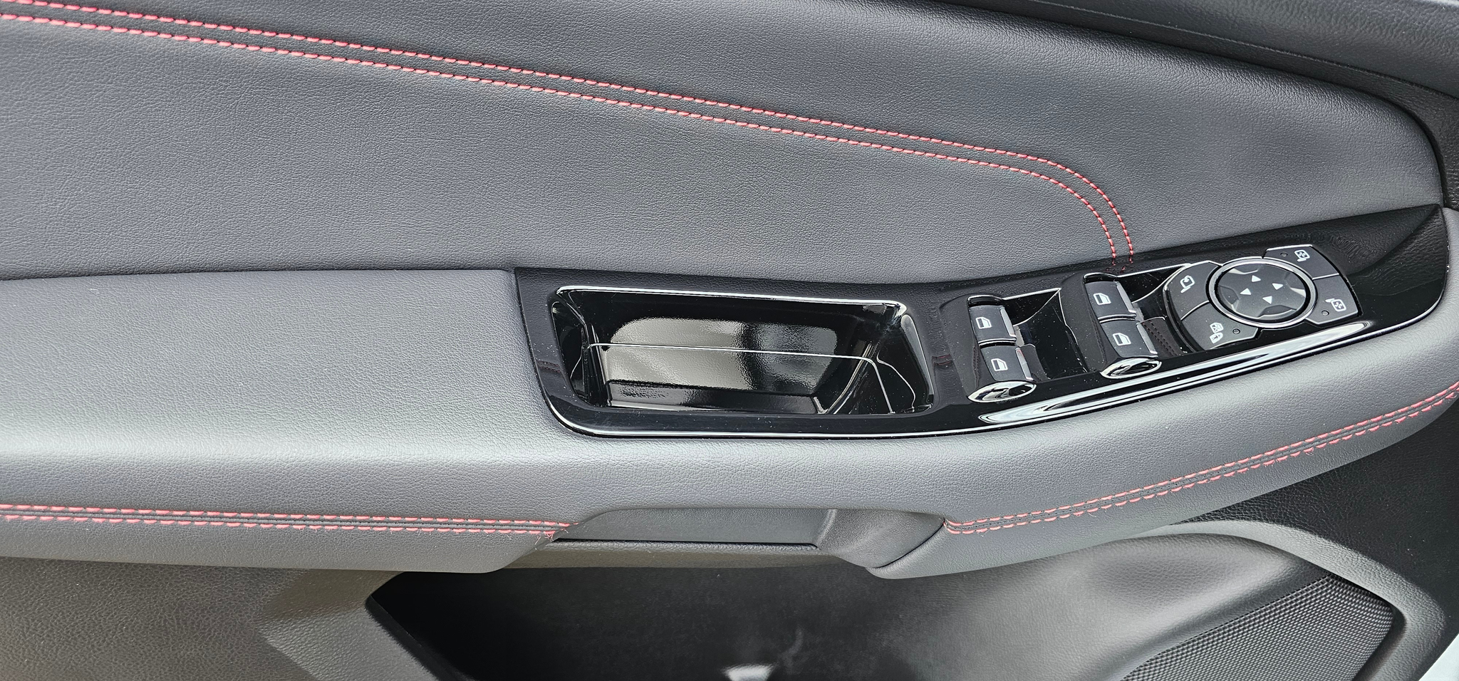 listing desktop thumbnail image 13