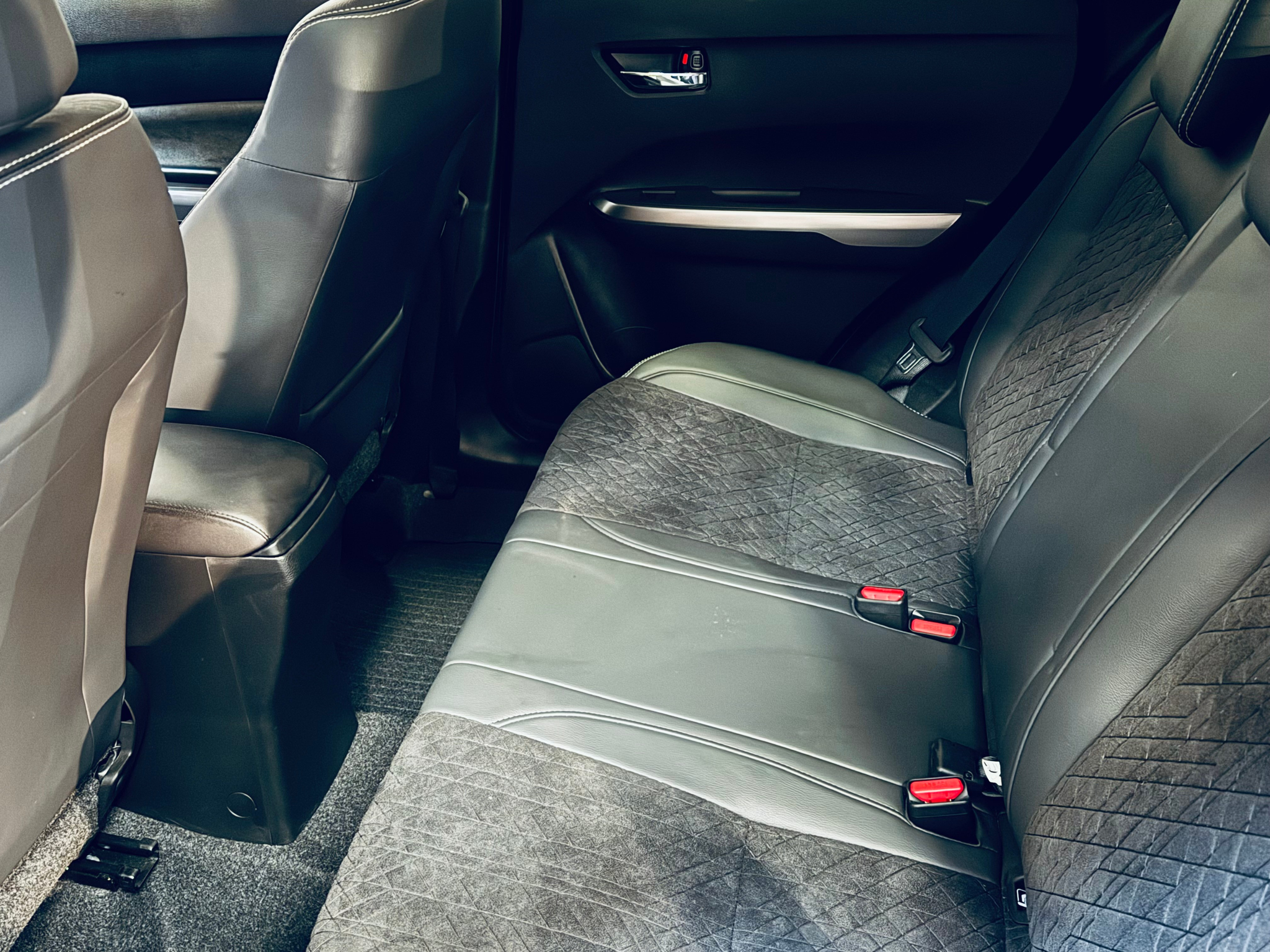 listing desktop thumbnail image 15