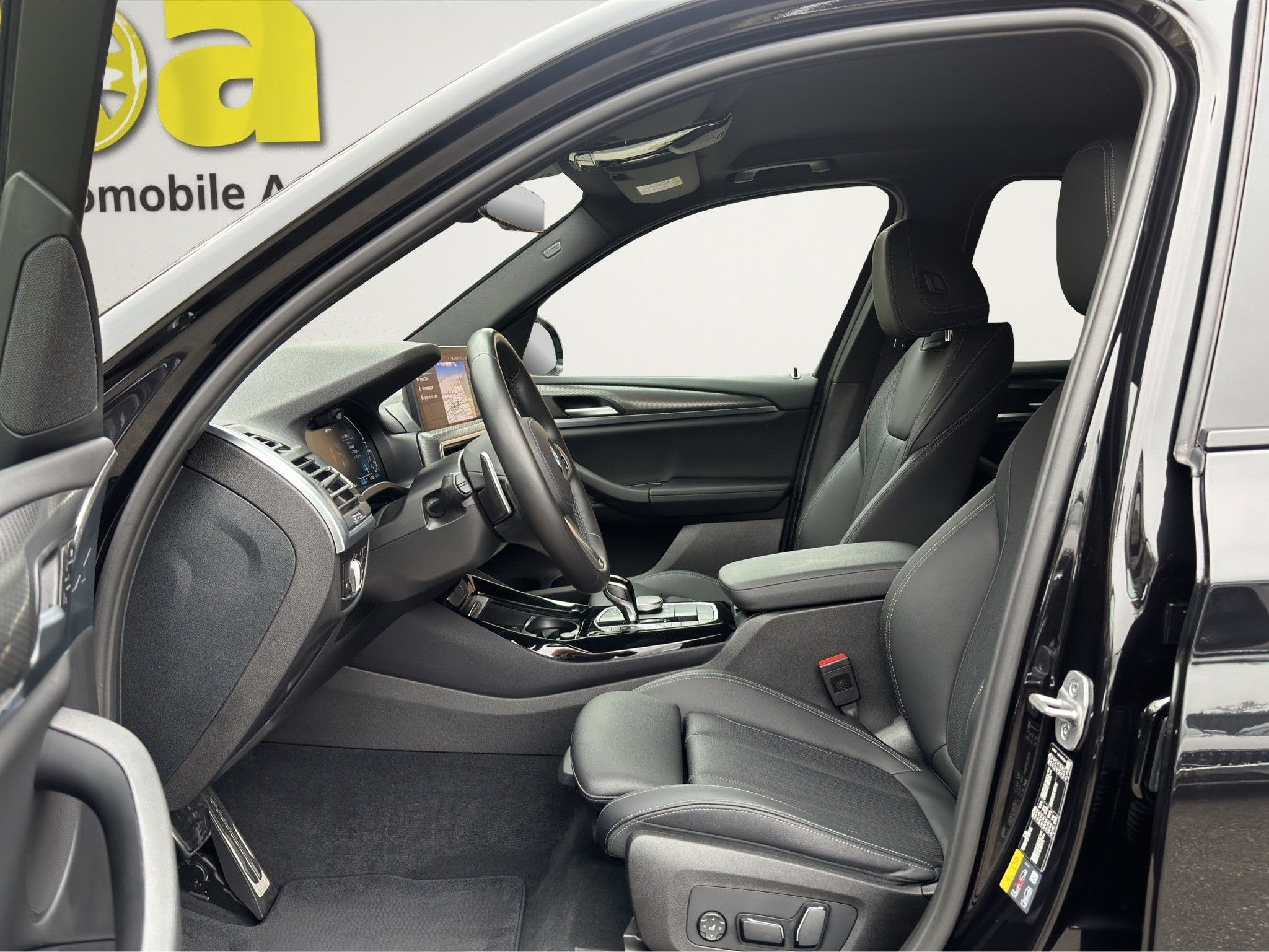 listing desktop thumbnail image 11