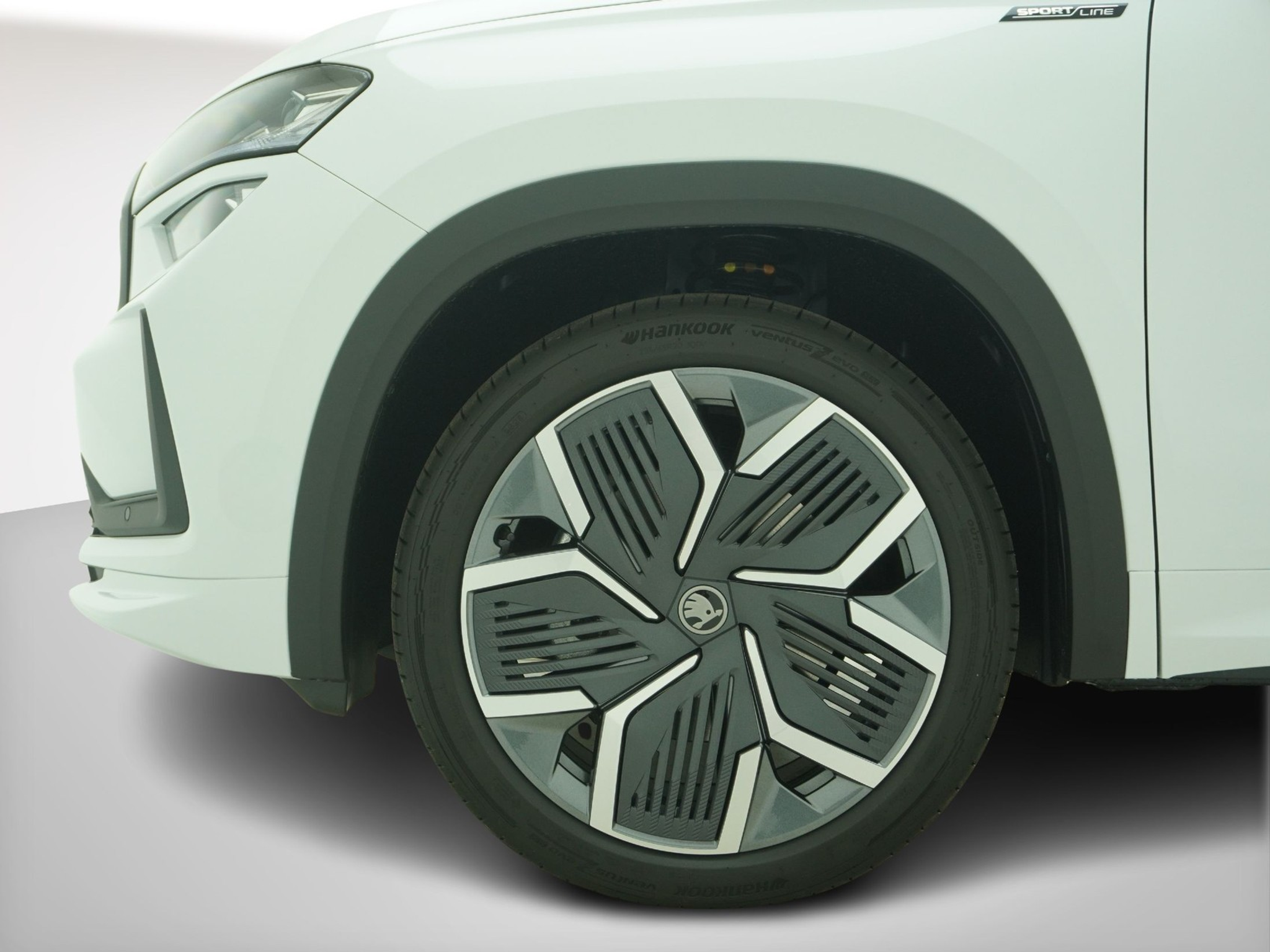 listing desktop thumbnail image 9