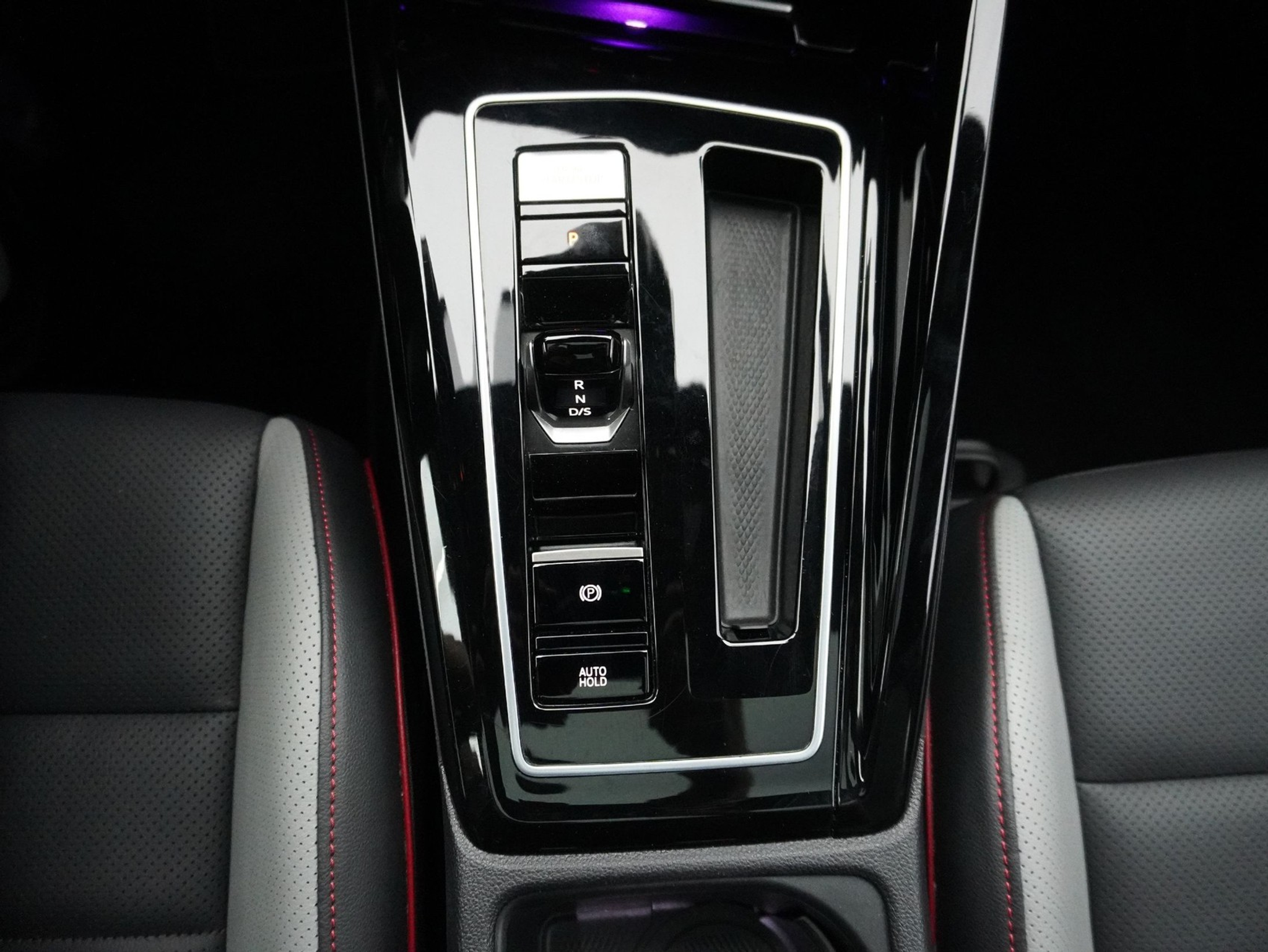 listing desktop thumbnail image 14