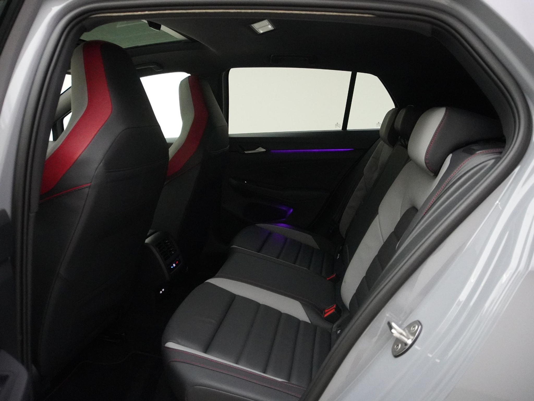 listing desktop thumbnail image 10