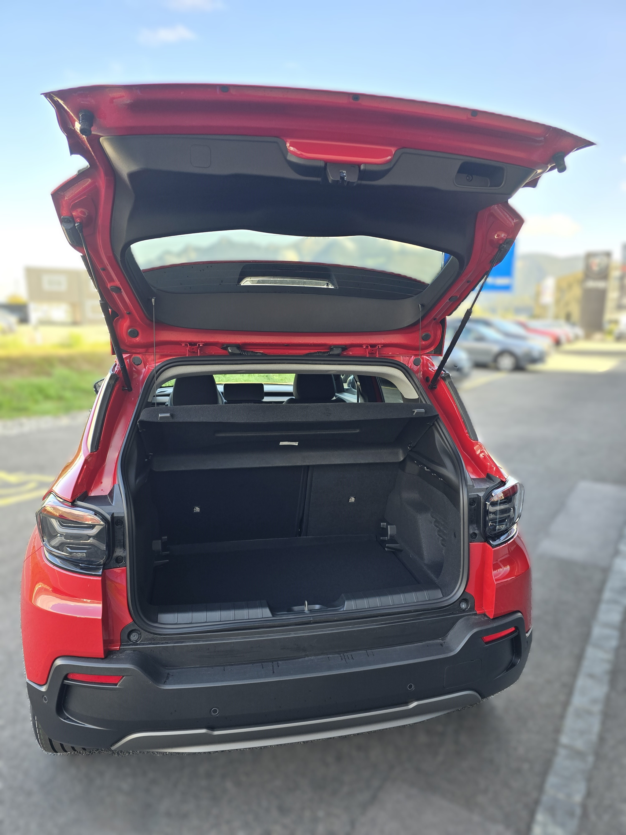 listing desktop thumbnail image 17