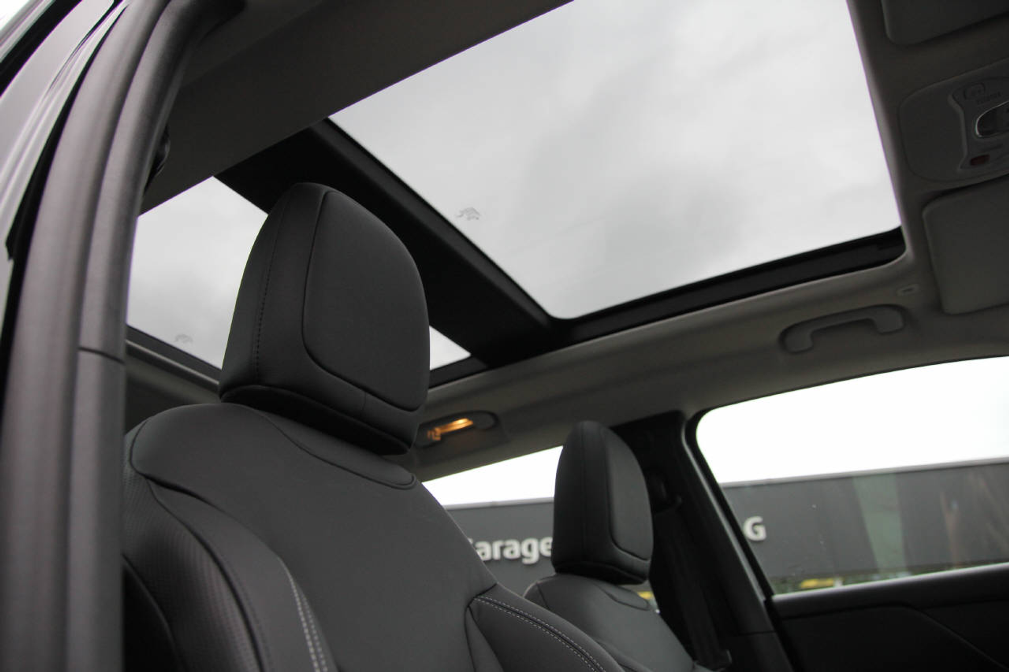 listing desktop thumbnail image 13