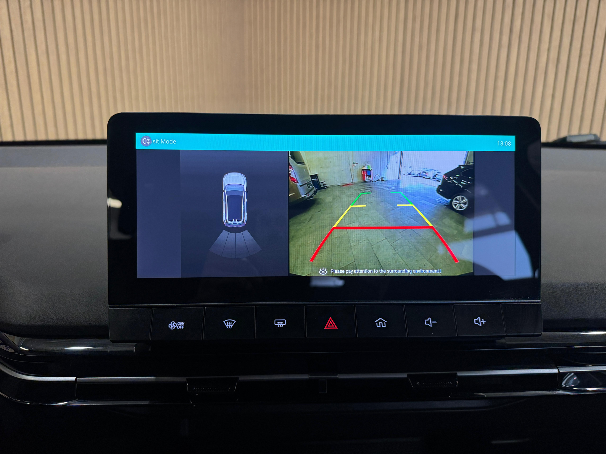 listing desktop thumbnail image 11