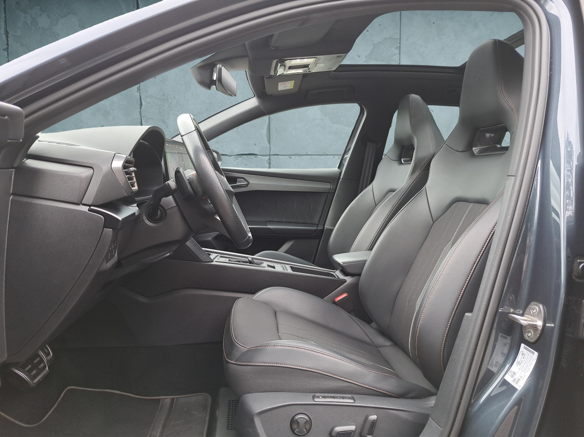 listing desktop thumbnail image 9