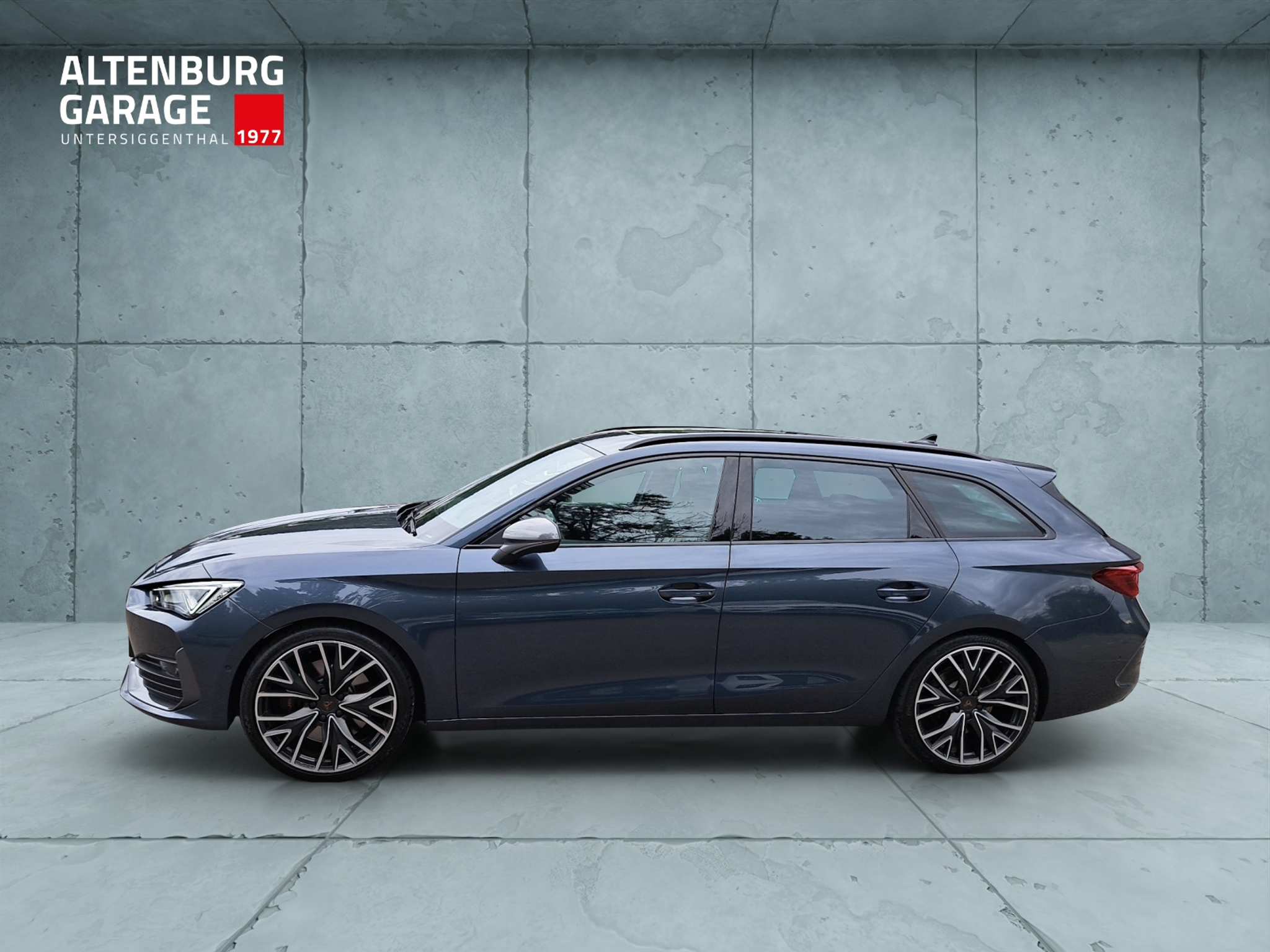 listing desktop thumbnail image 1