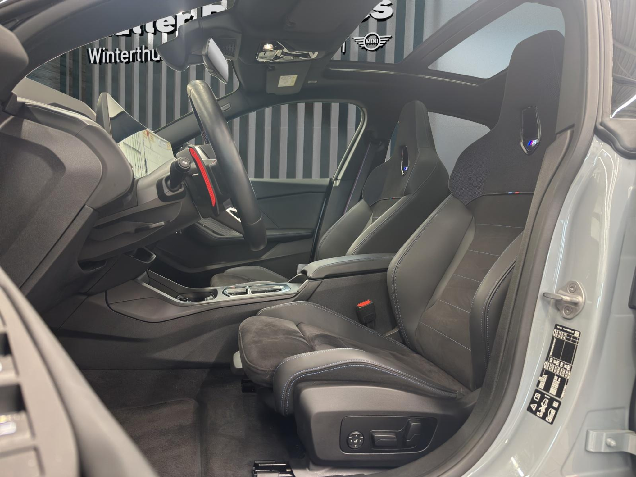 listing desktop thumbnail image 14