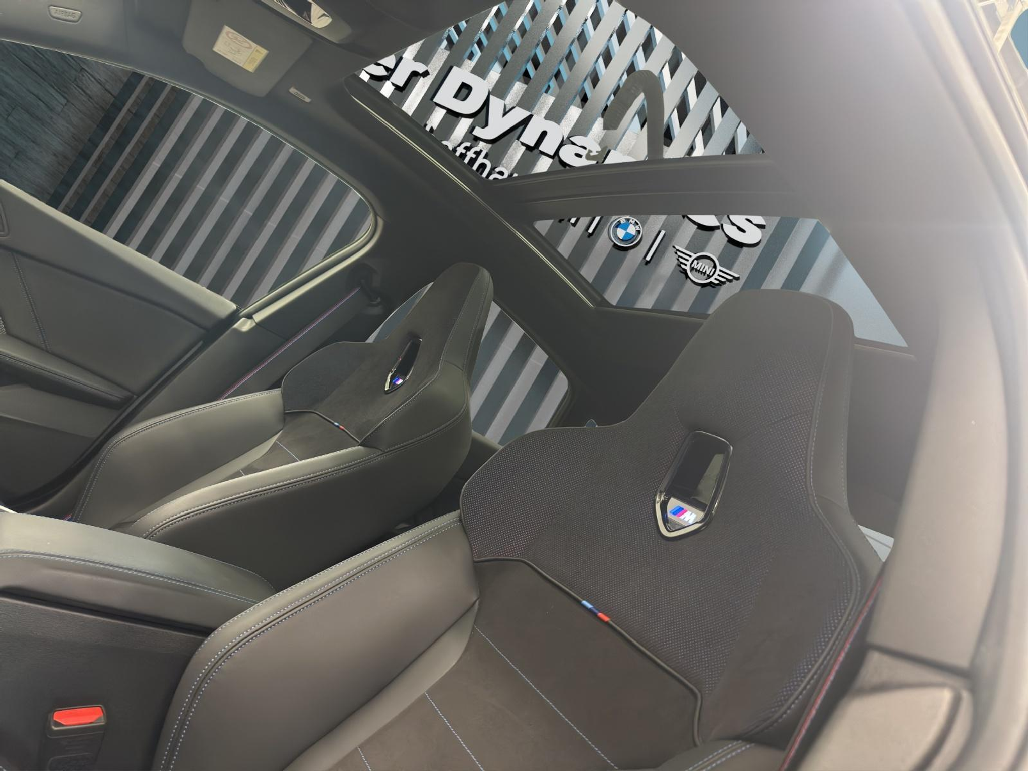 listing desktop thumbnail image 17