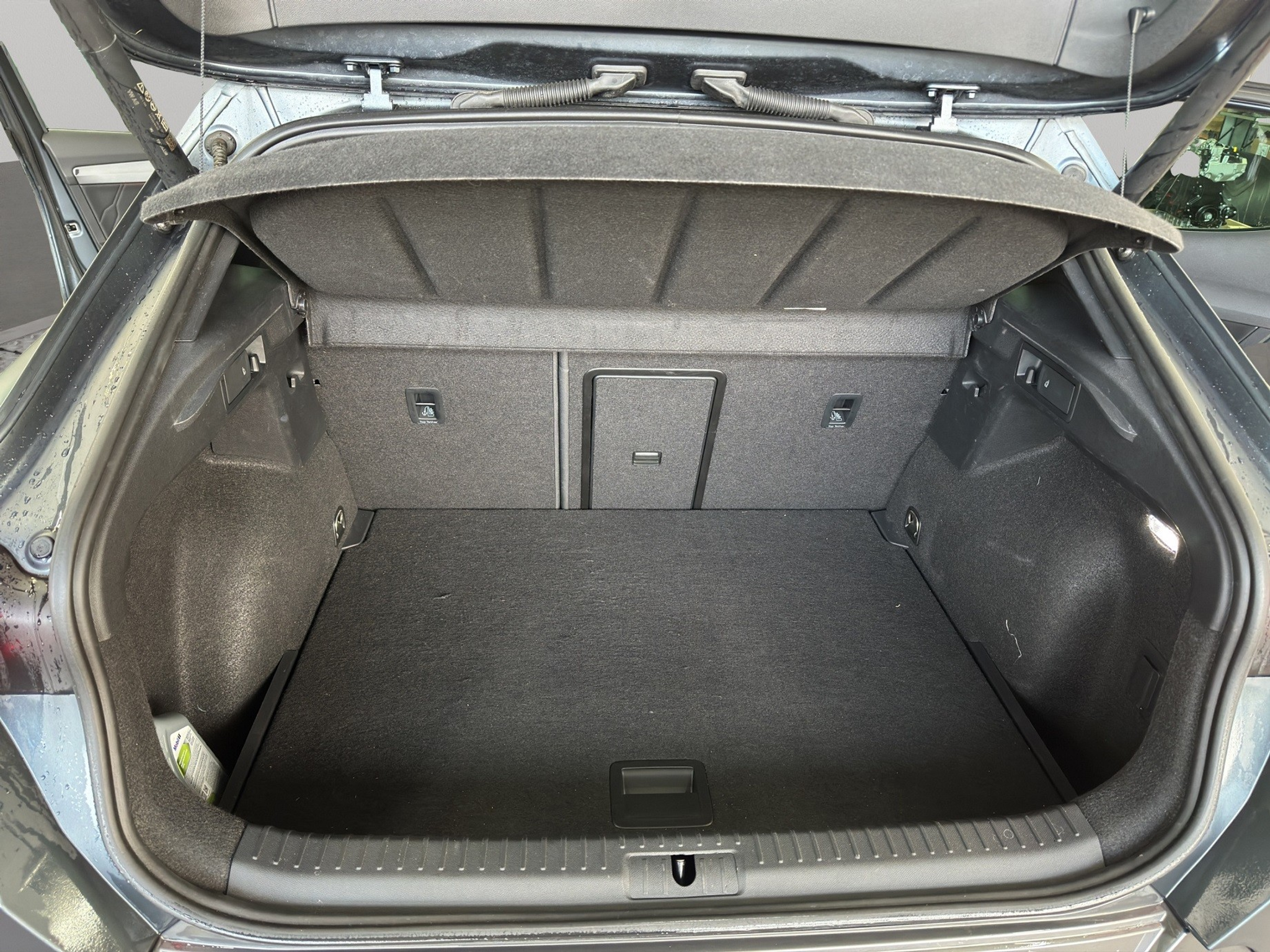 listing desktop thumbnail image 9