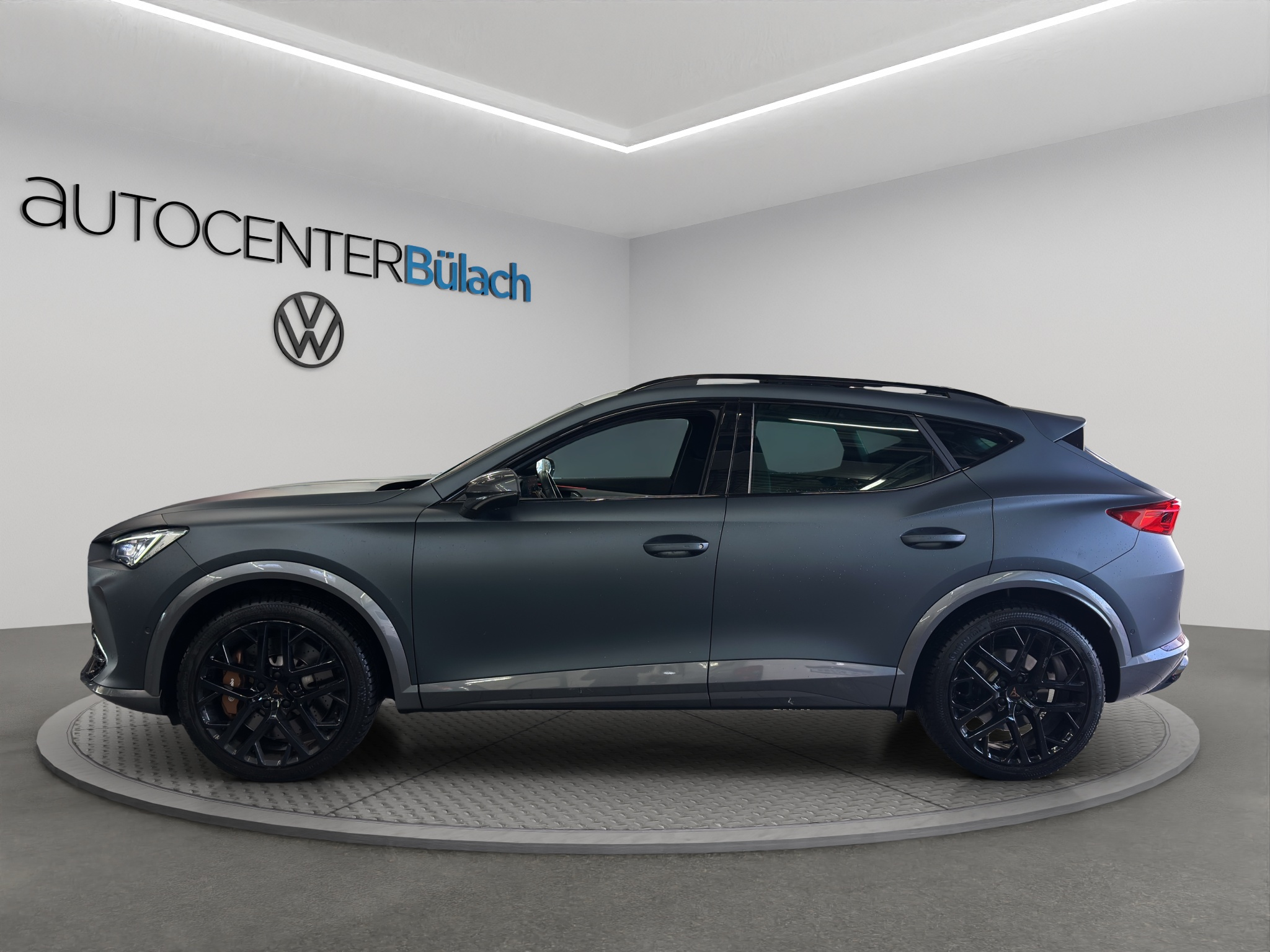 listing desktop thumbnail image 3