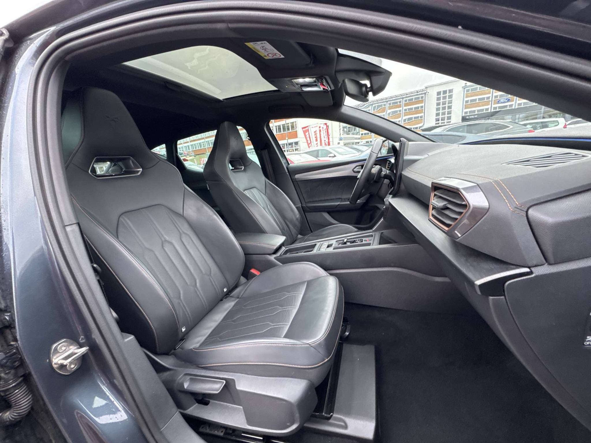 listing desktop thumbnail image 12