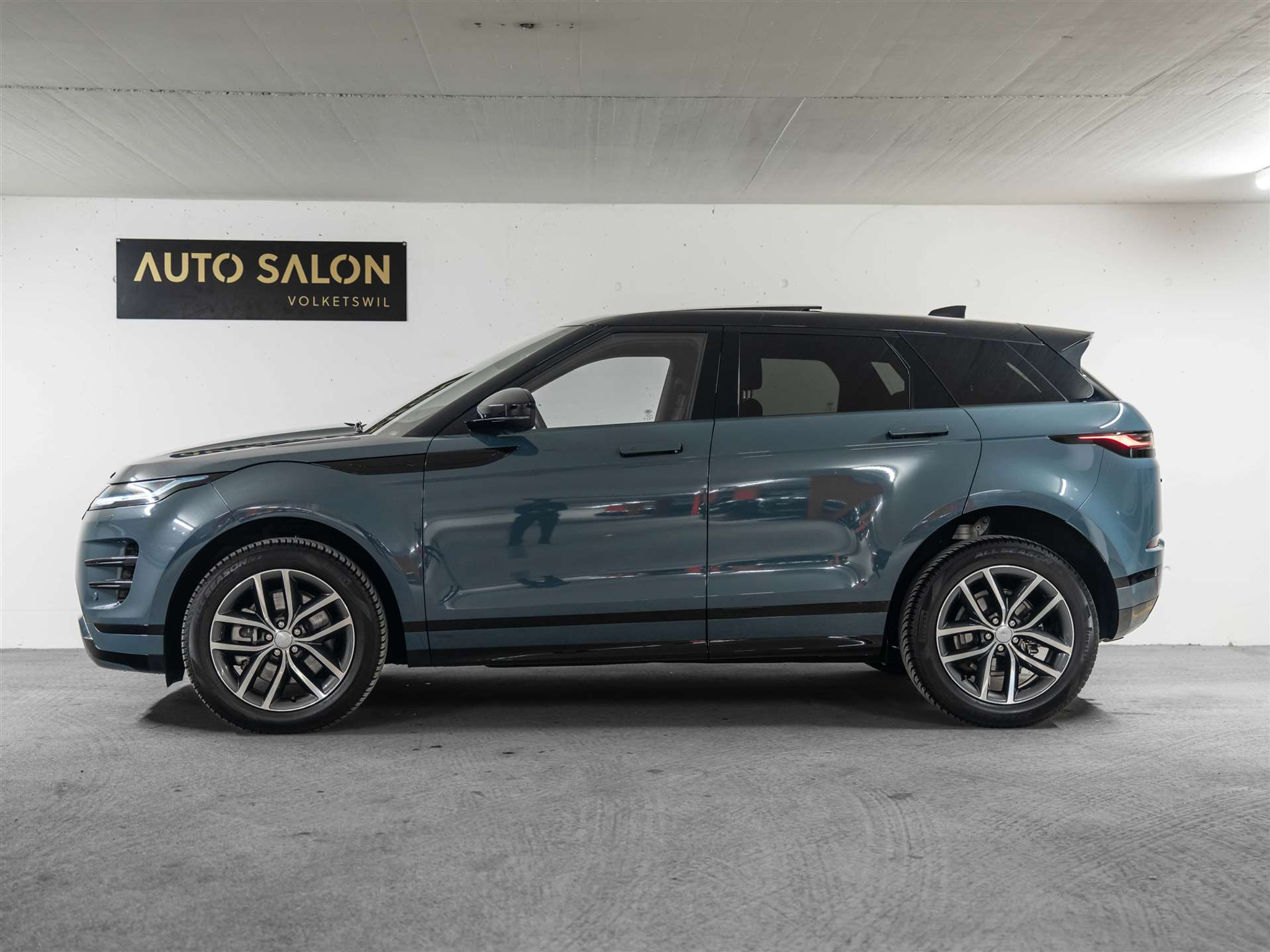 listing desktop thumbnail image 1