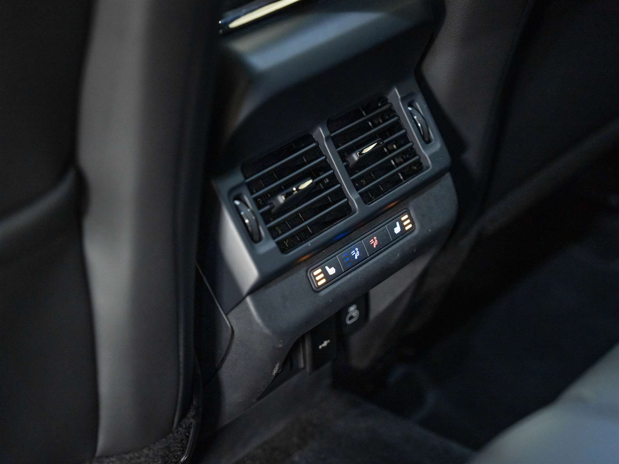 listing desktop thumbnail image 16