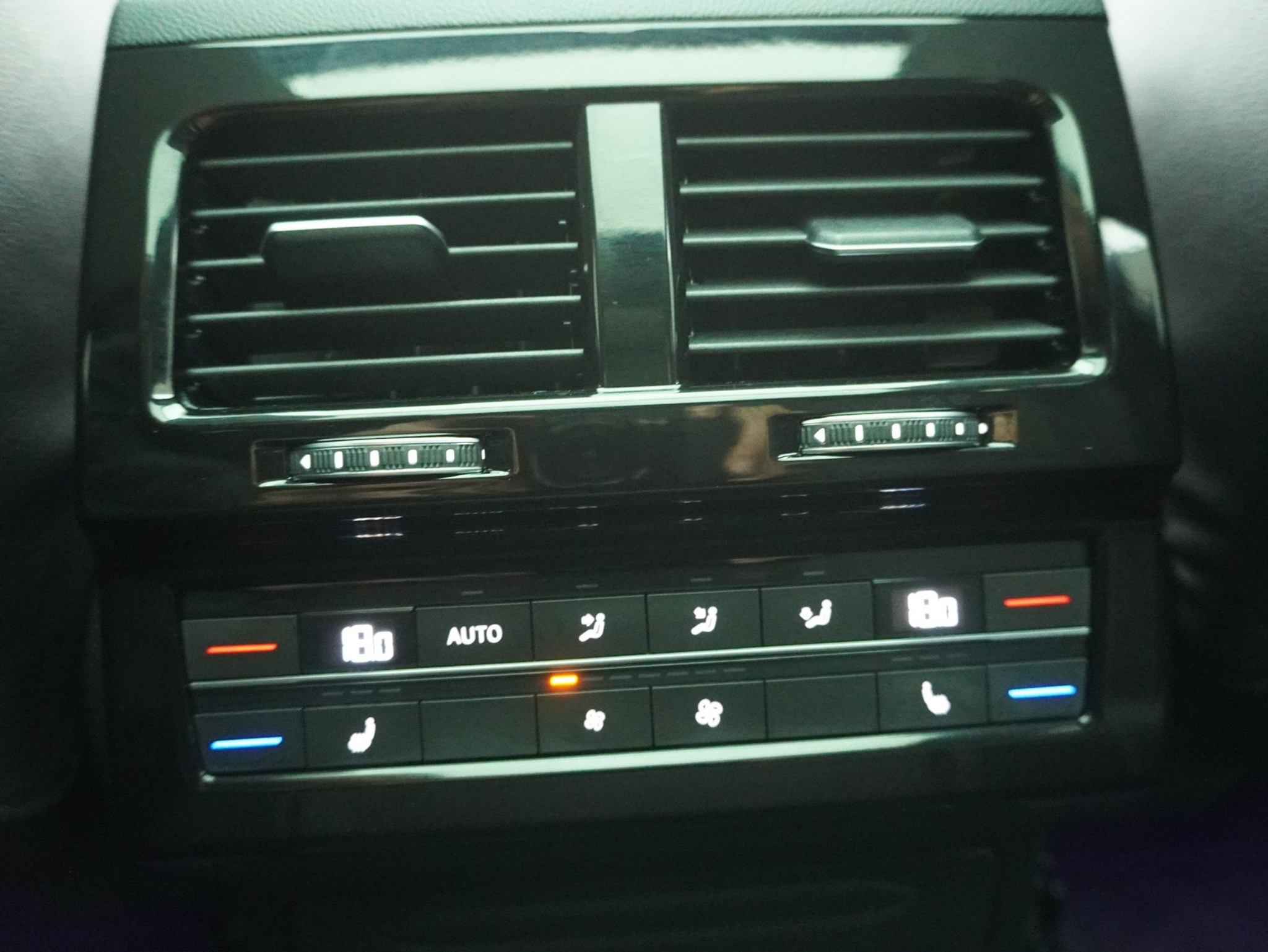 listing desktop thumbnail image 14