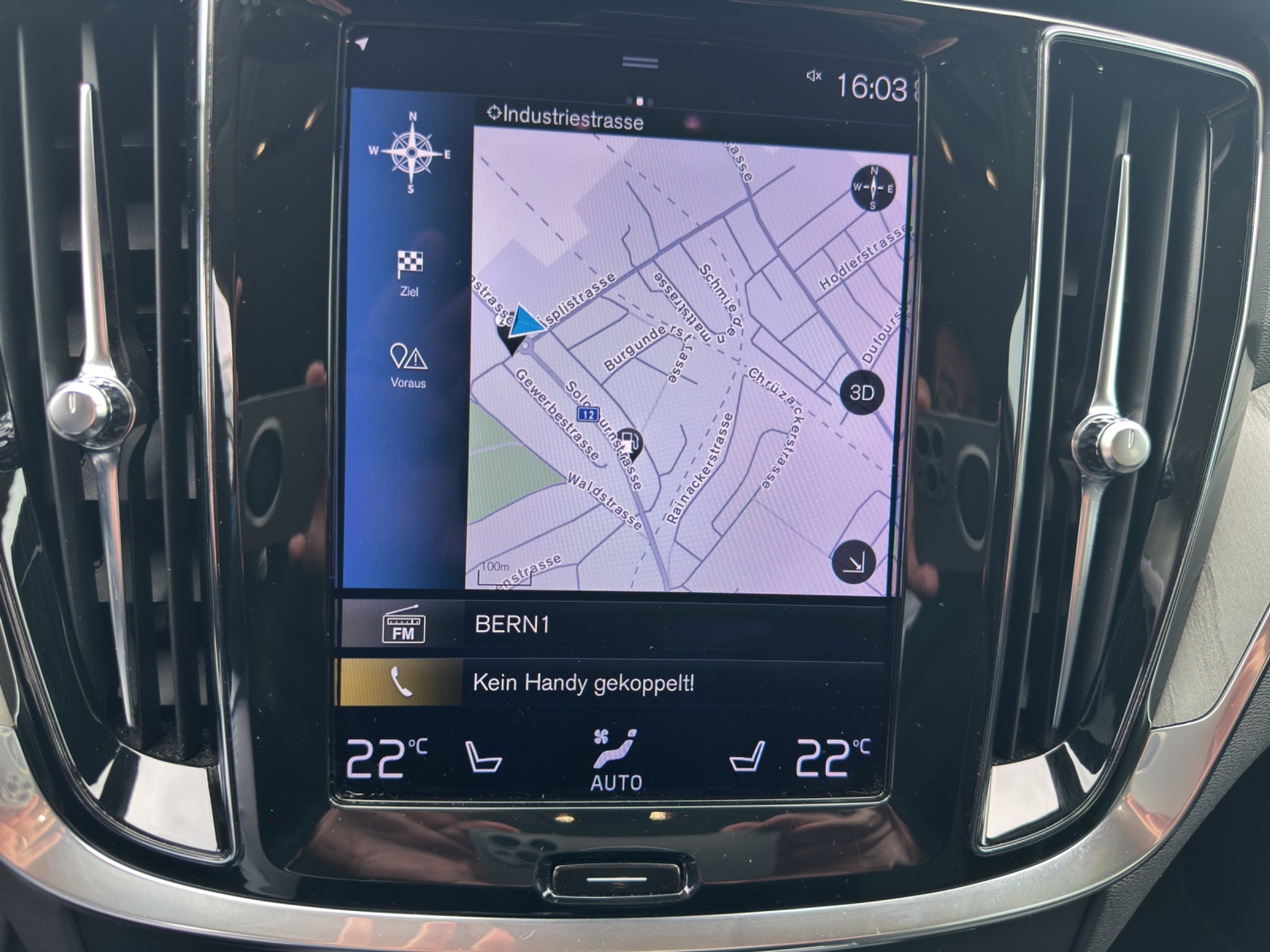 listing desktop thumbnail image 12