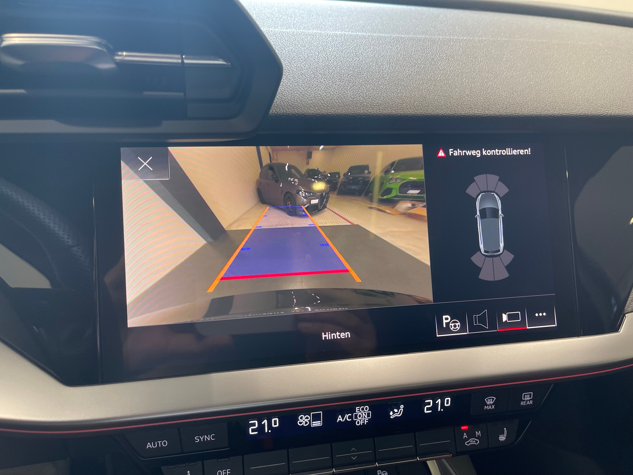 listing desktop thumbnail image 21