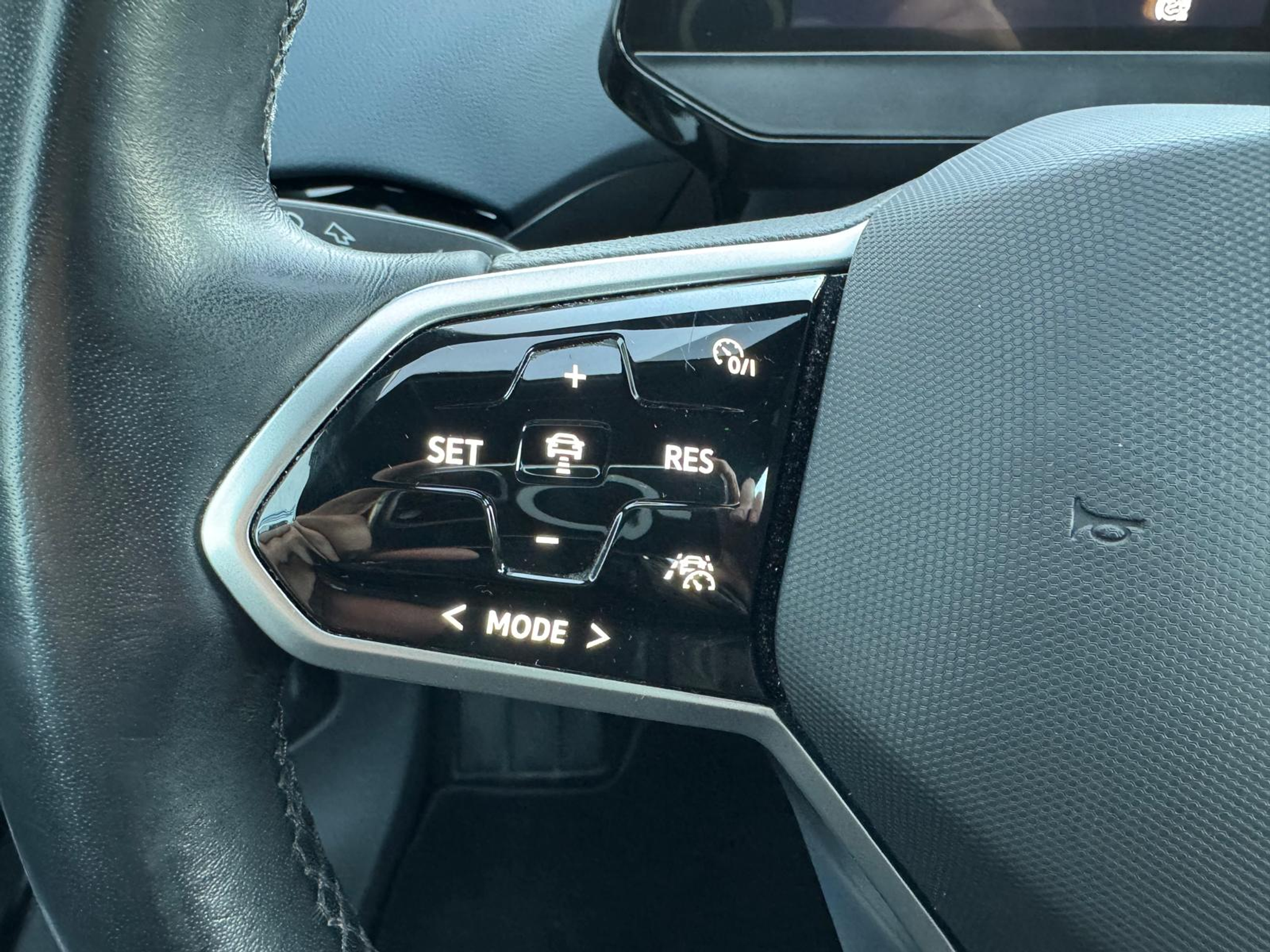 listing desktop thumbnail image 8