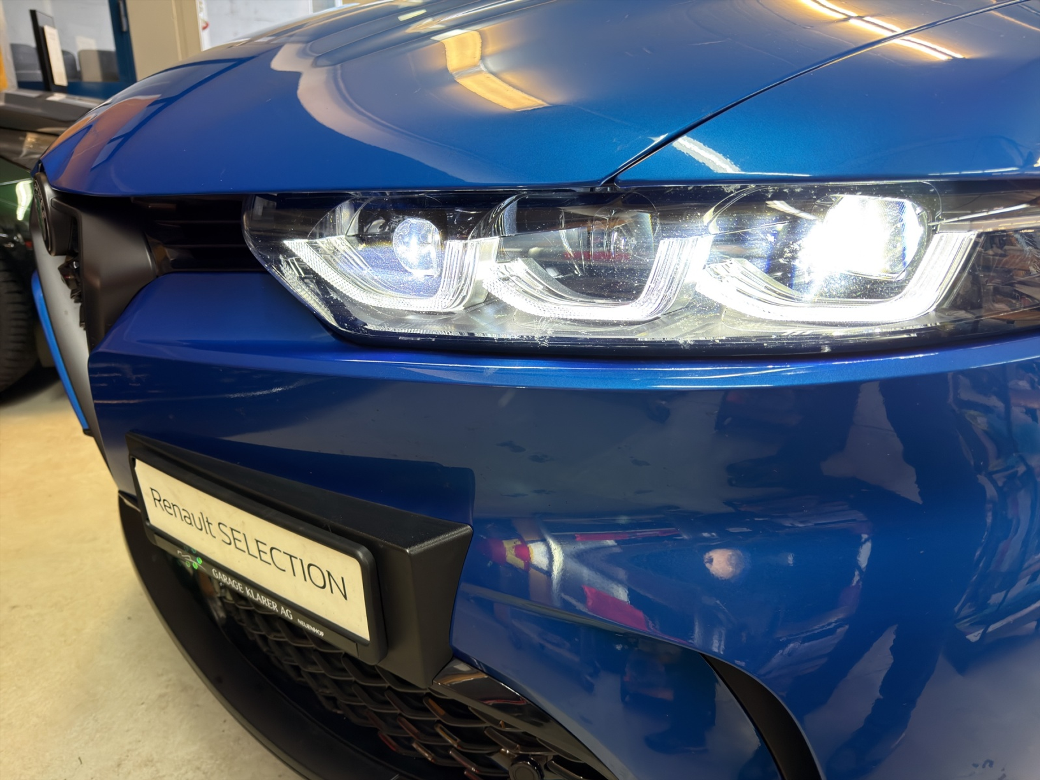 listing desktop thumbnail image 25