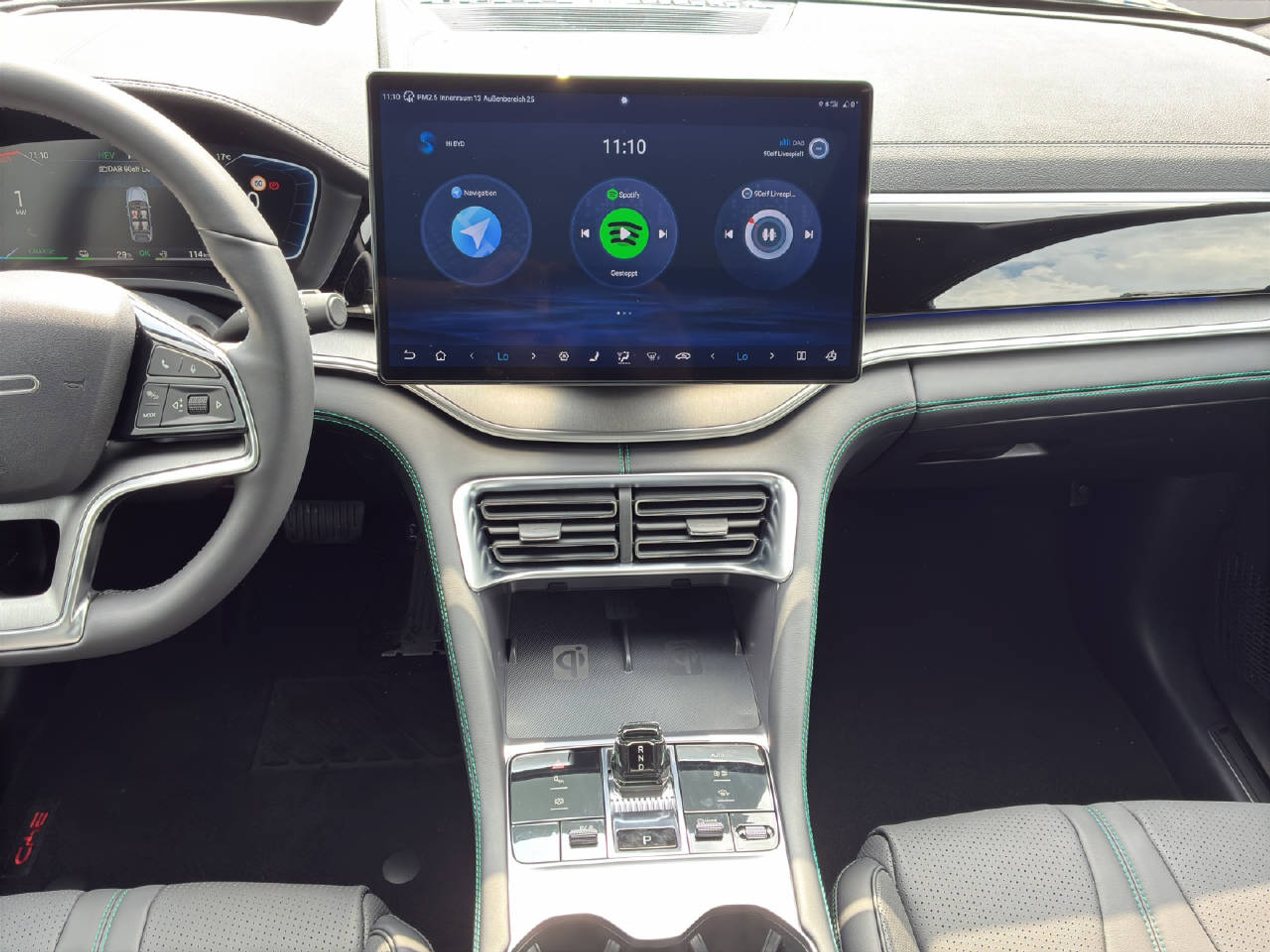 listing desktop thumbnail image 11