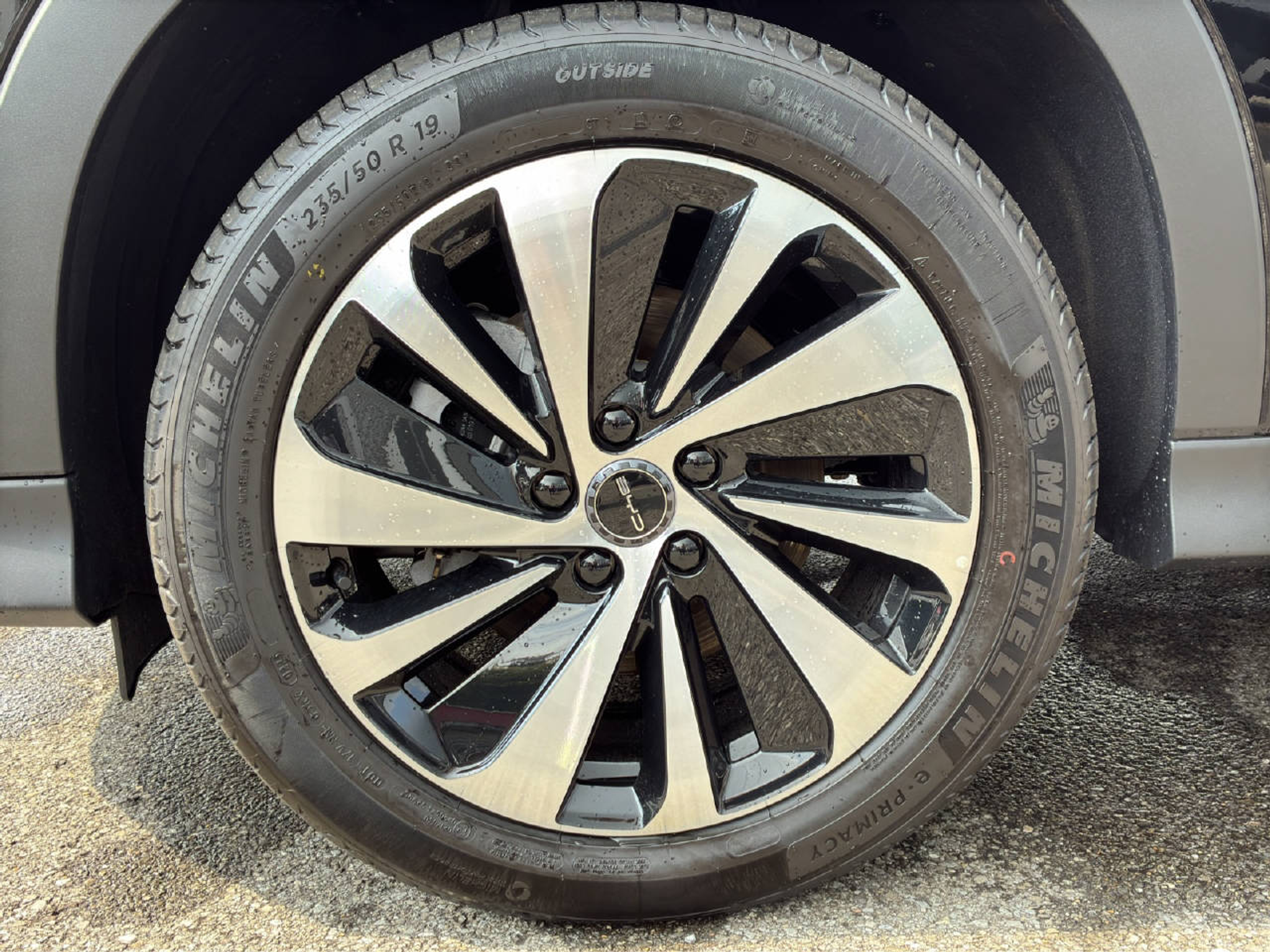 listing desktop thumbnail image 14