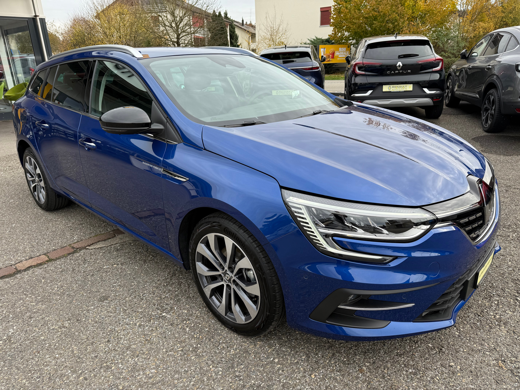 listing desktop thumbnail image 7