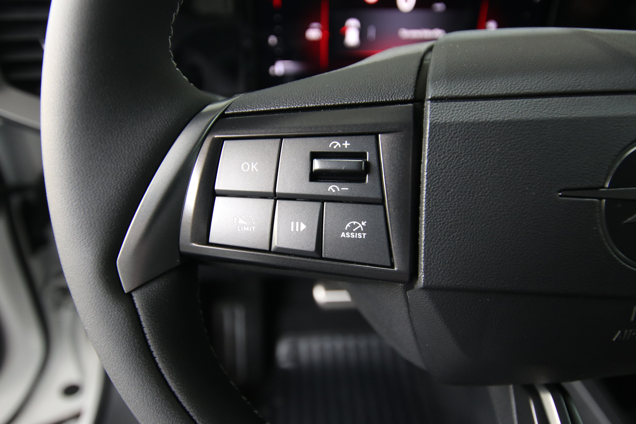 listing desktop thumbnail image 25