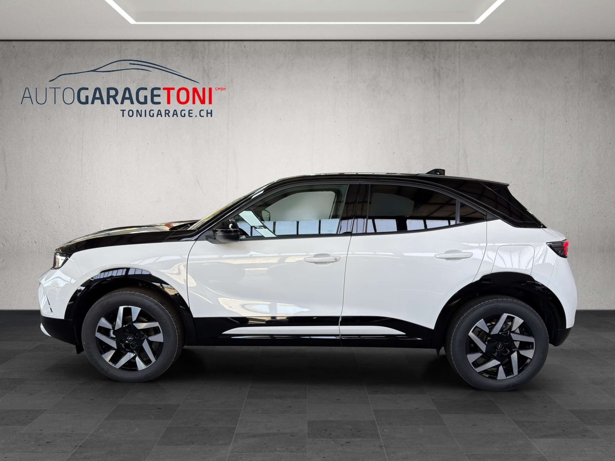 listing desktop thumbnail image 3