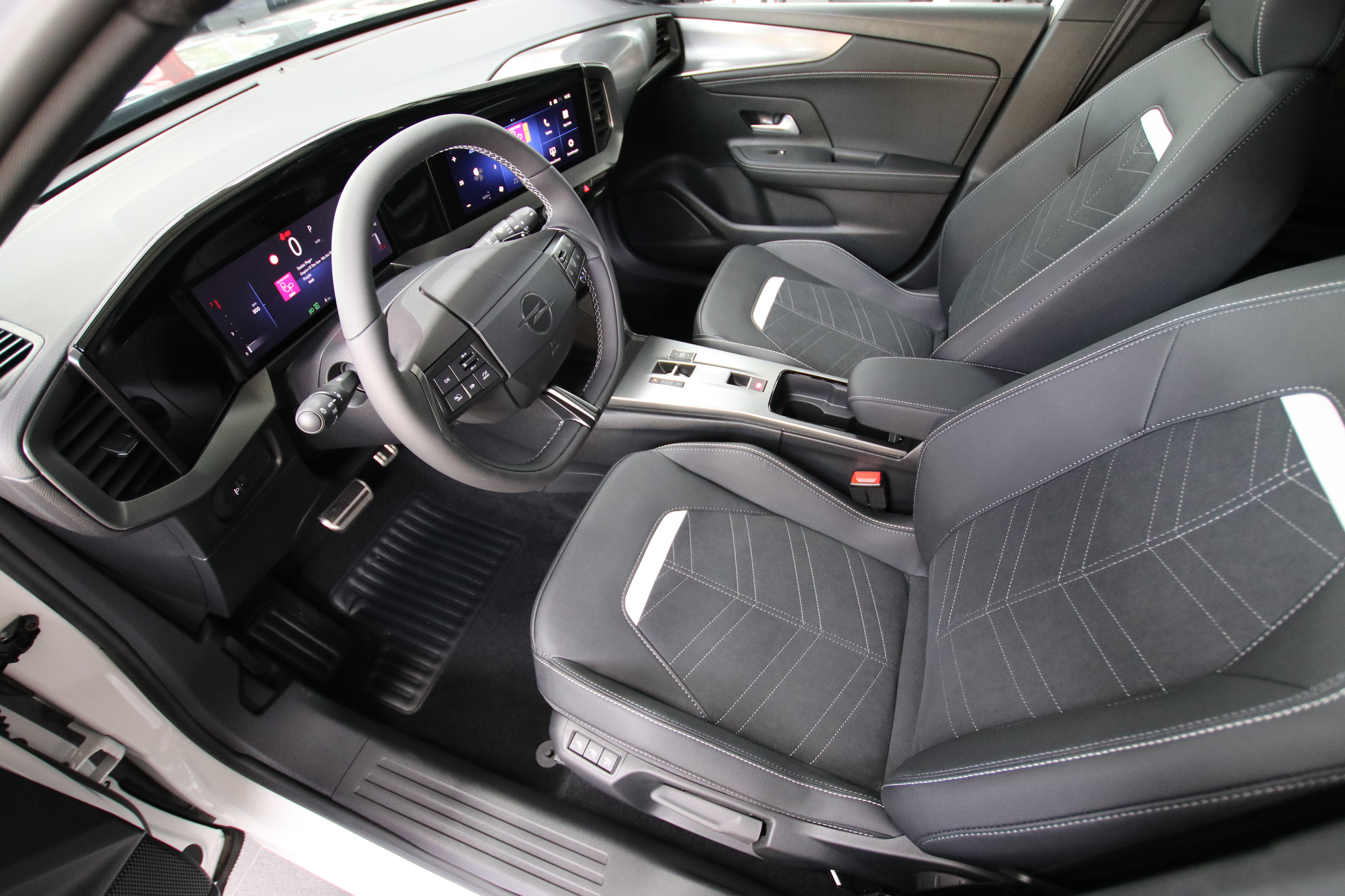 listing desktop thumbnail image 11