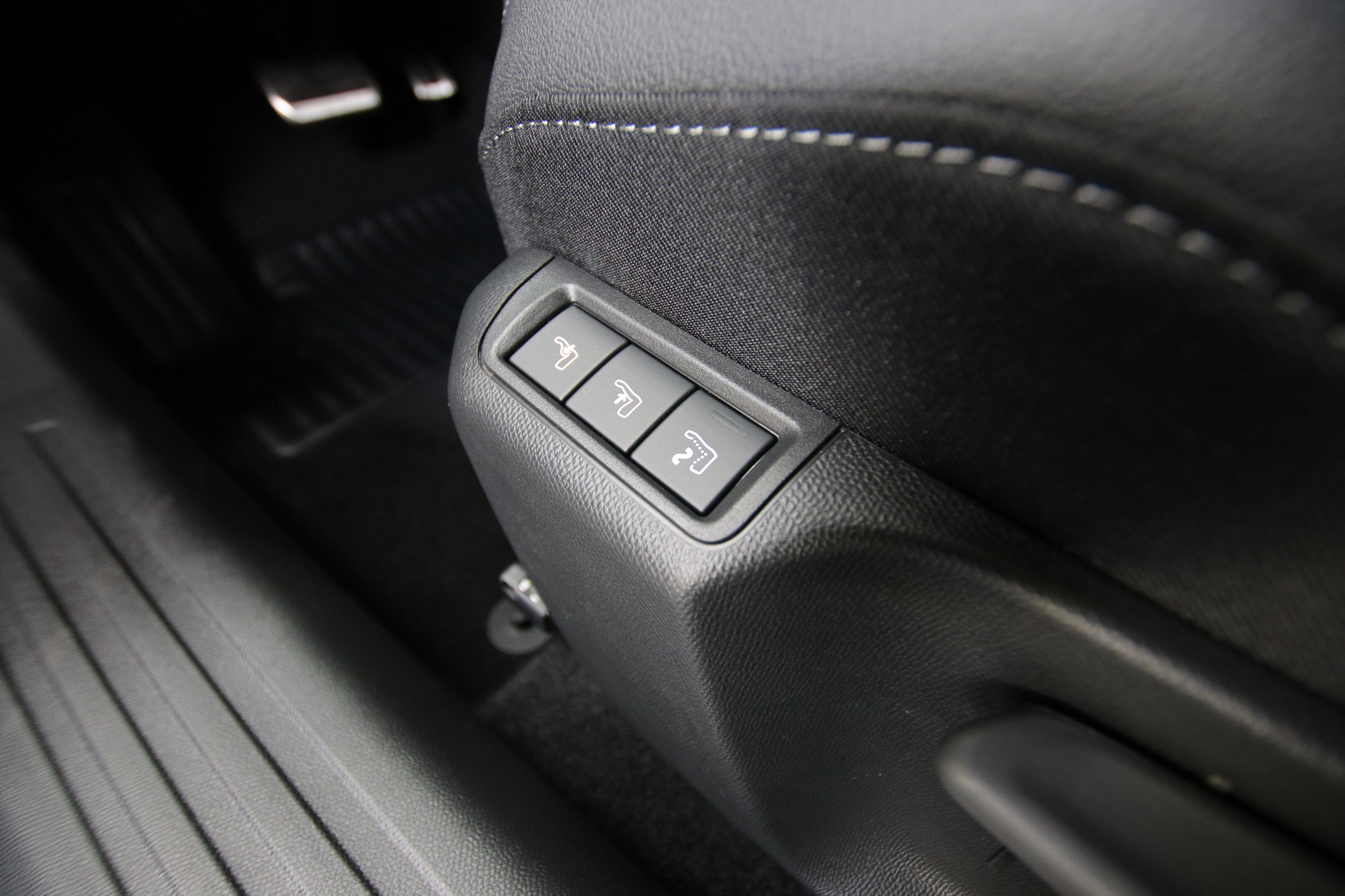 listing desktop thumbnail image 12