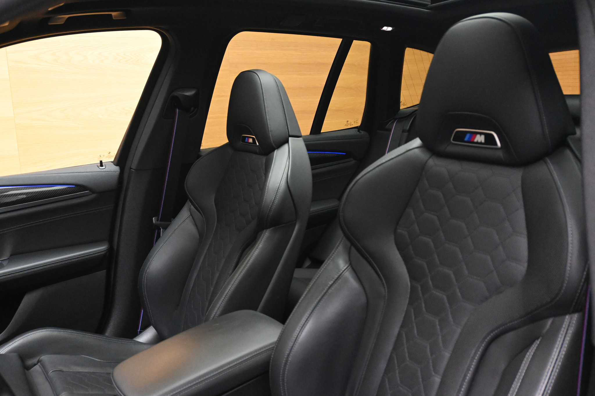 listing desktop thumbnail image 6