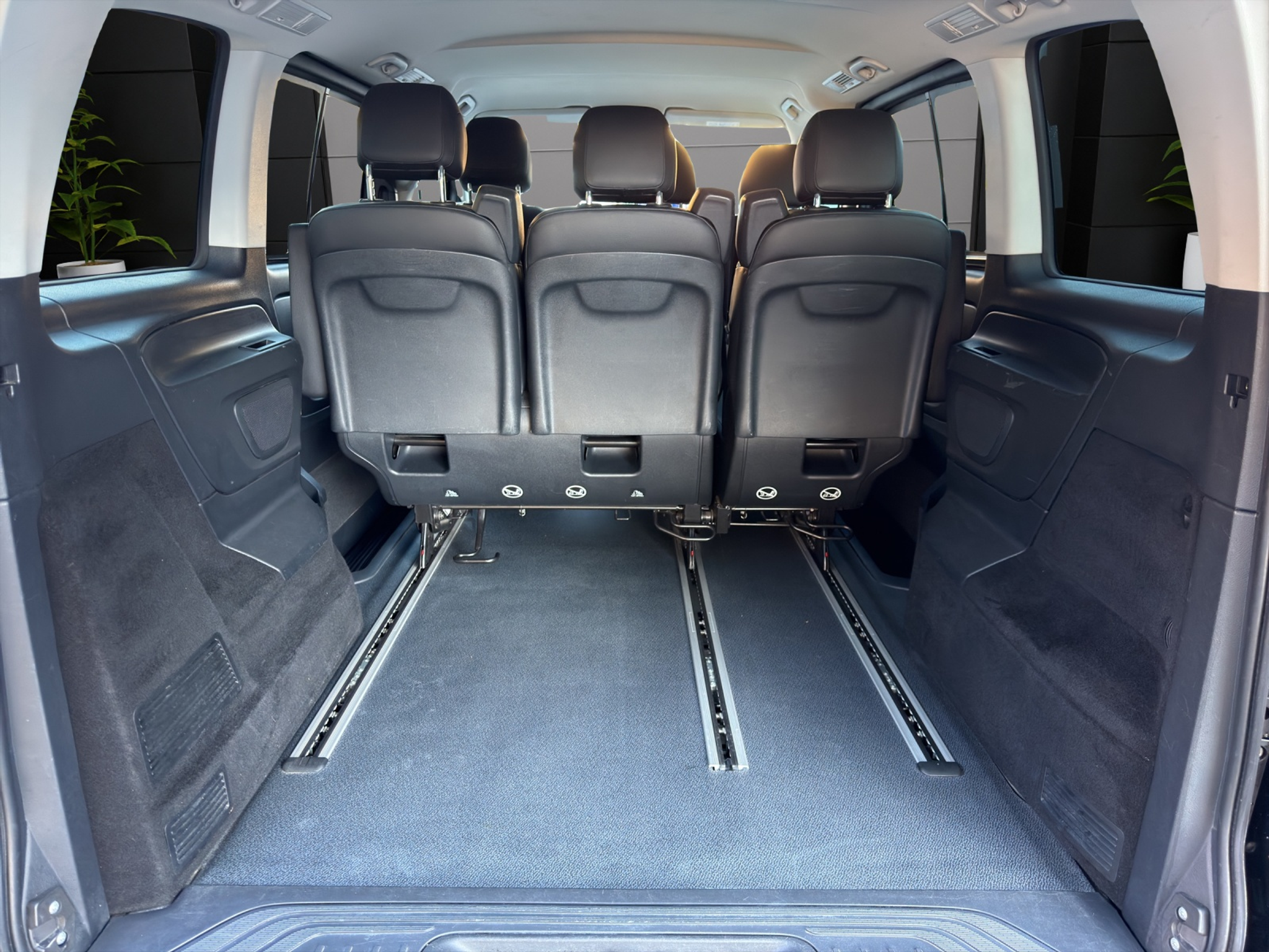 listing desktop thumbnail image 9