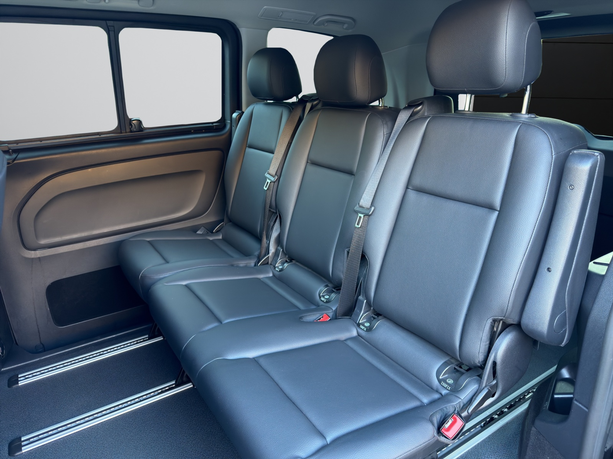 listing desktop thumbnail image 7